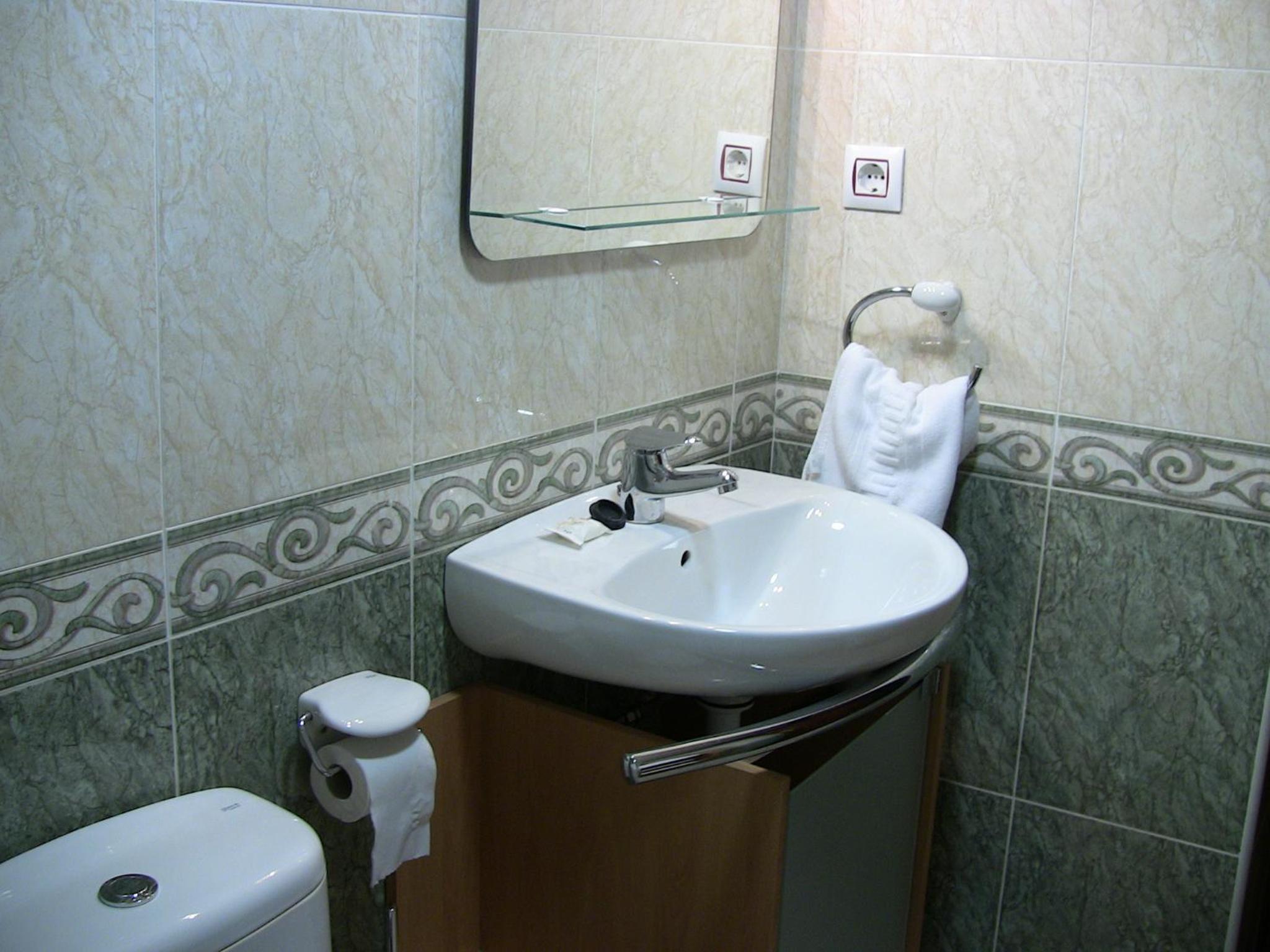 Two-Bedroom Apartment (2 Adults + 2 Children) photo 2