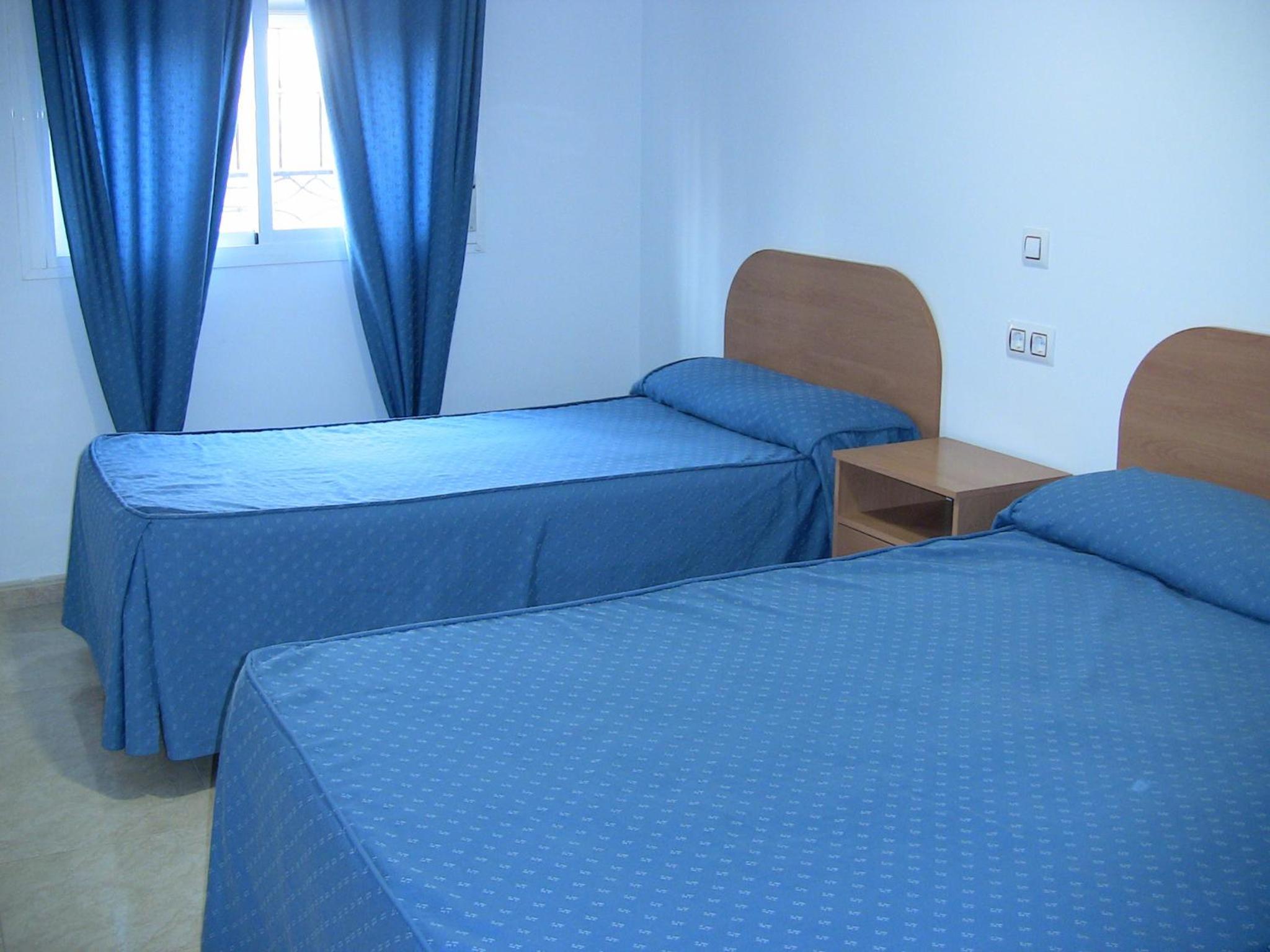 One-Bedroom Apartment (3 Adults) - Photo 8