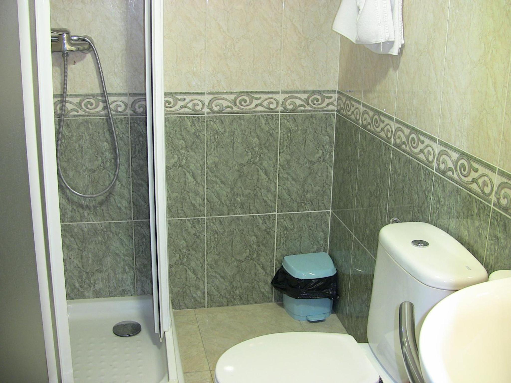 One-Bedroom Apartment (3 Adults) - Photo 23