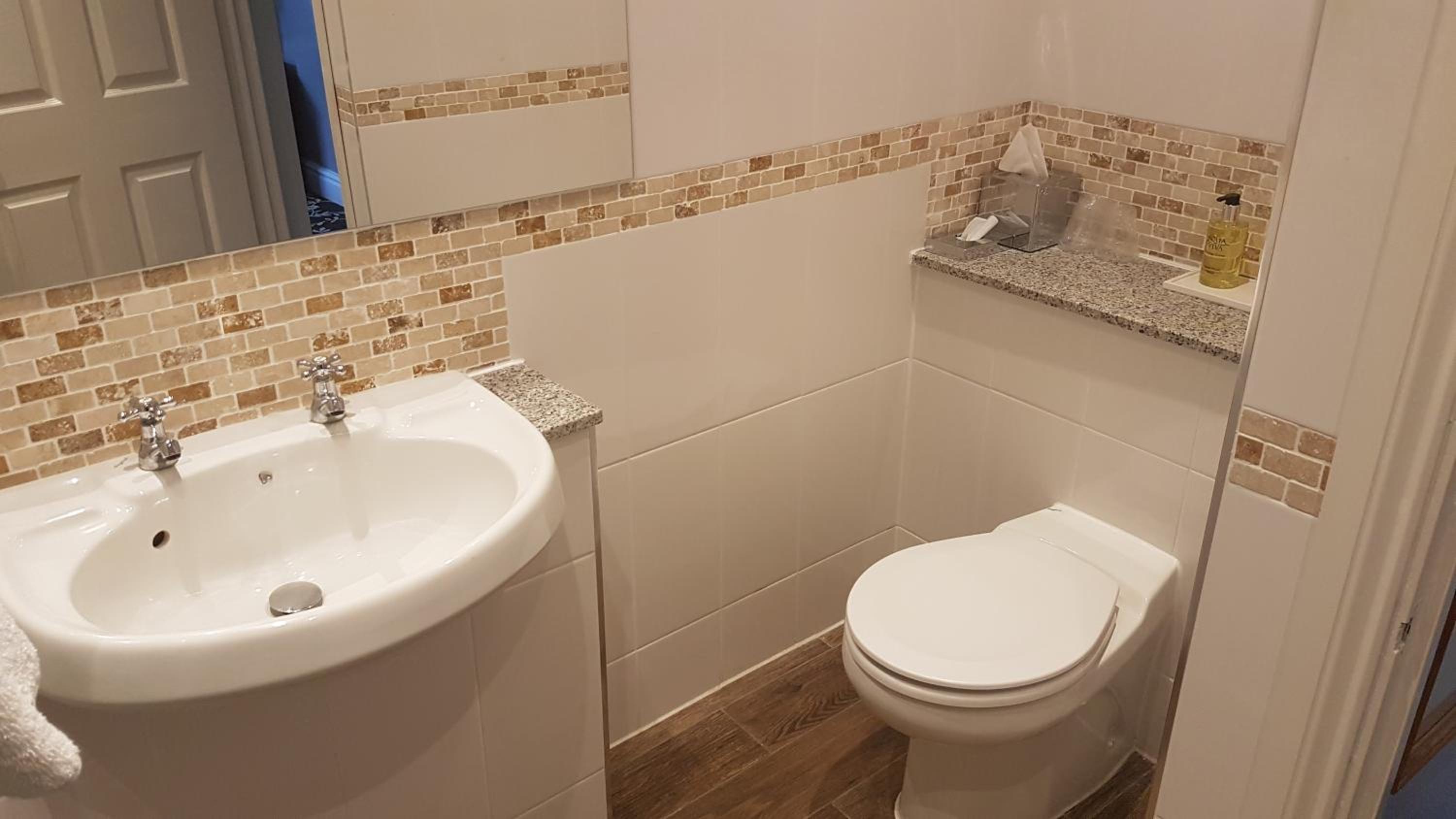 Classic Double Room - Photo 4