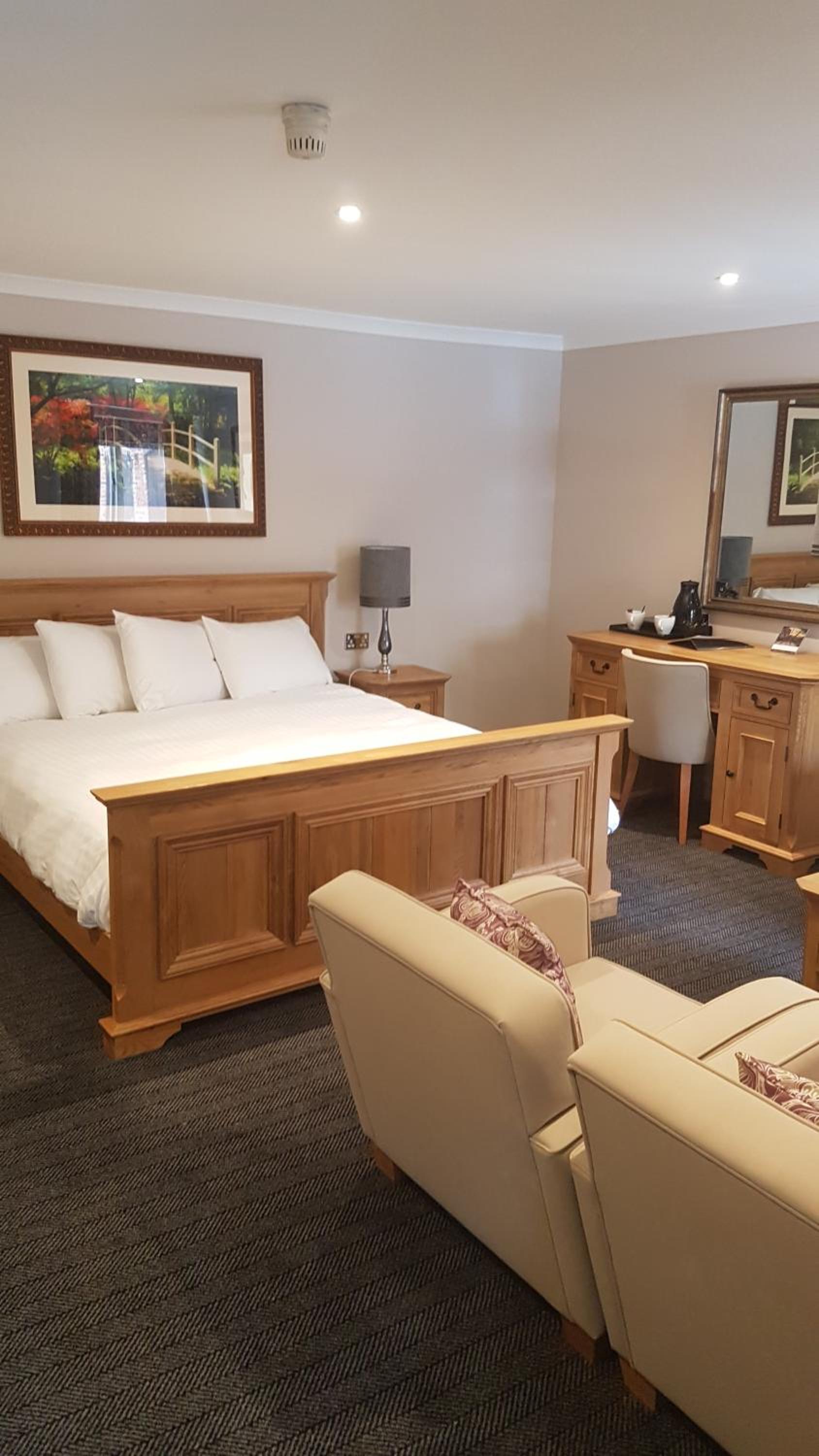 Standard Suite - Photo 2