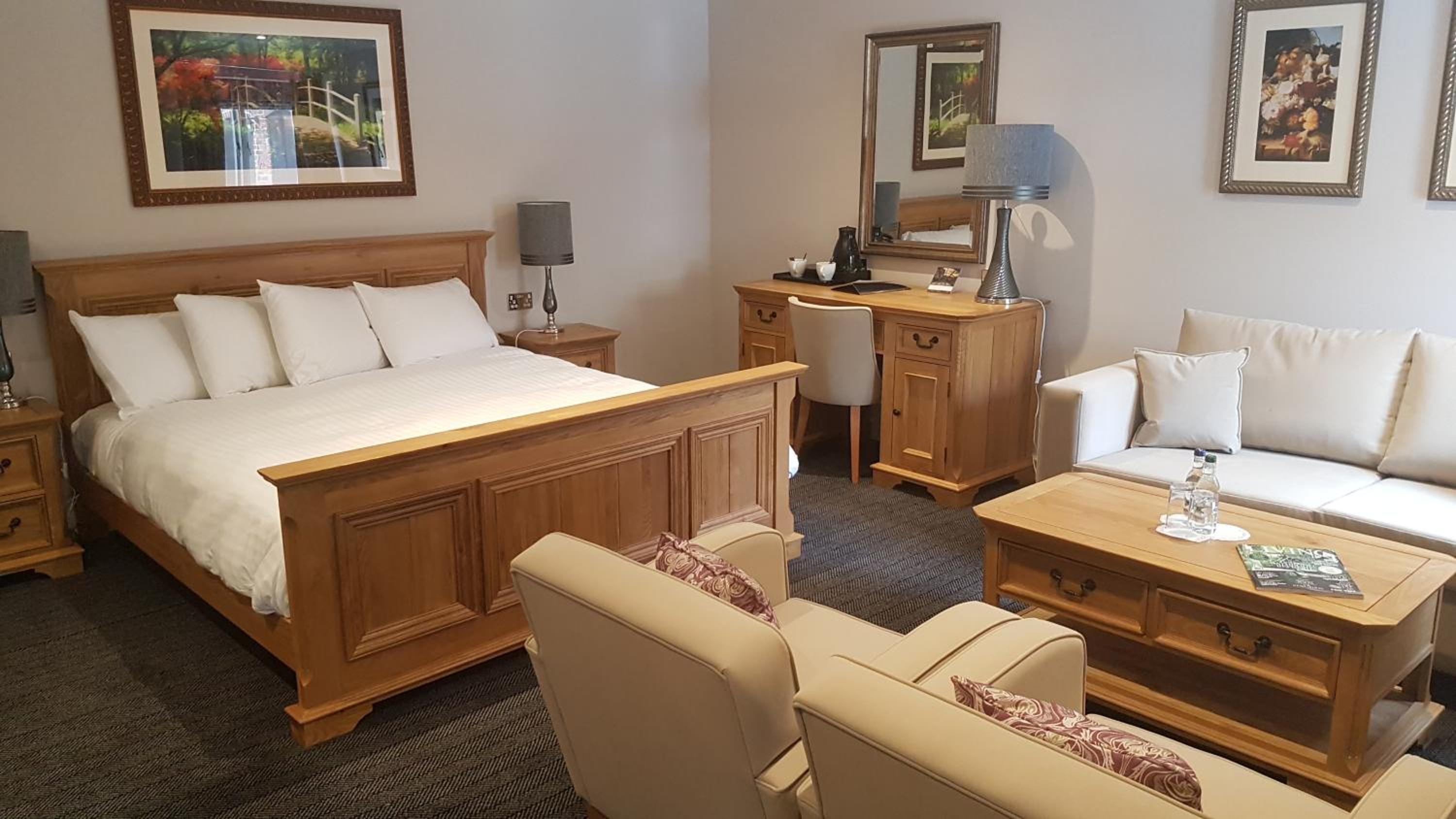 Standard Suite - Photo 7