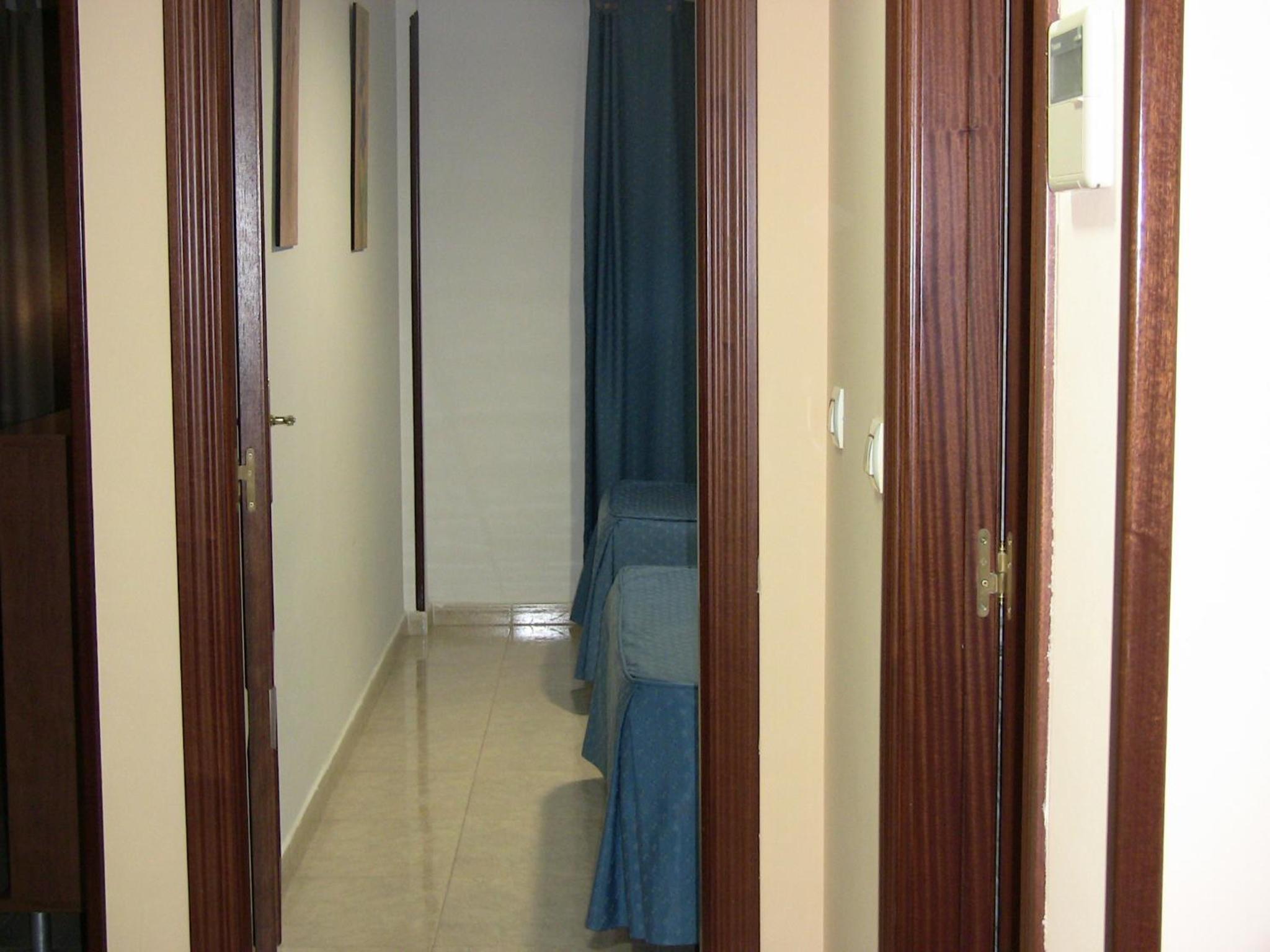 One-Bedroom Apartment (3 Adults) - Photo 1