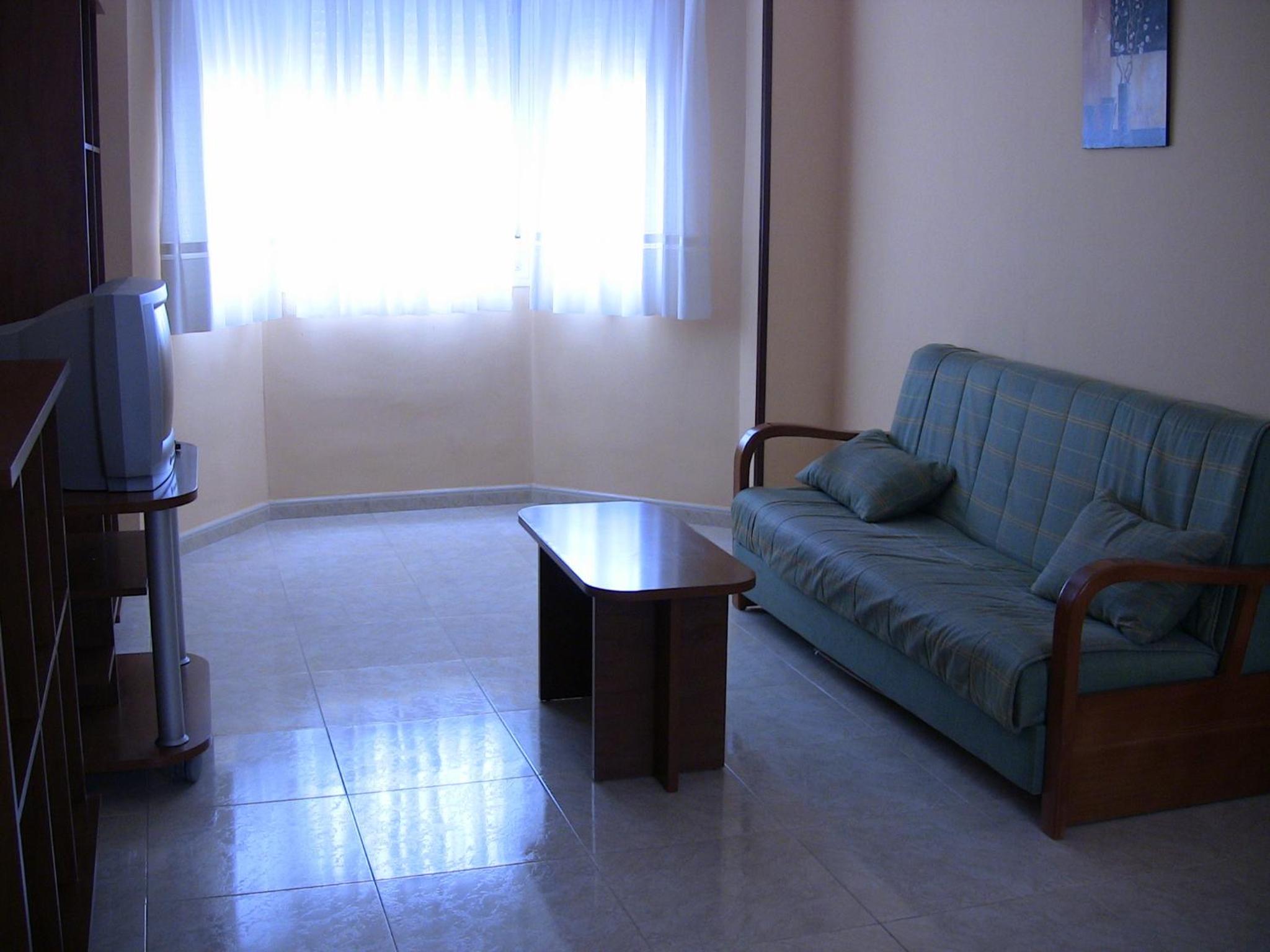 One-Bedroom Apartment (3 Adults) - Photo 5