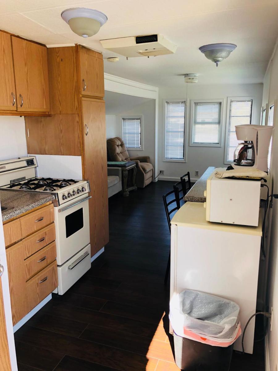Mobile Home photo 1