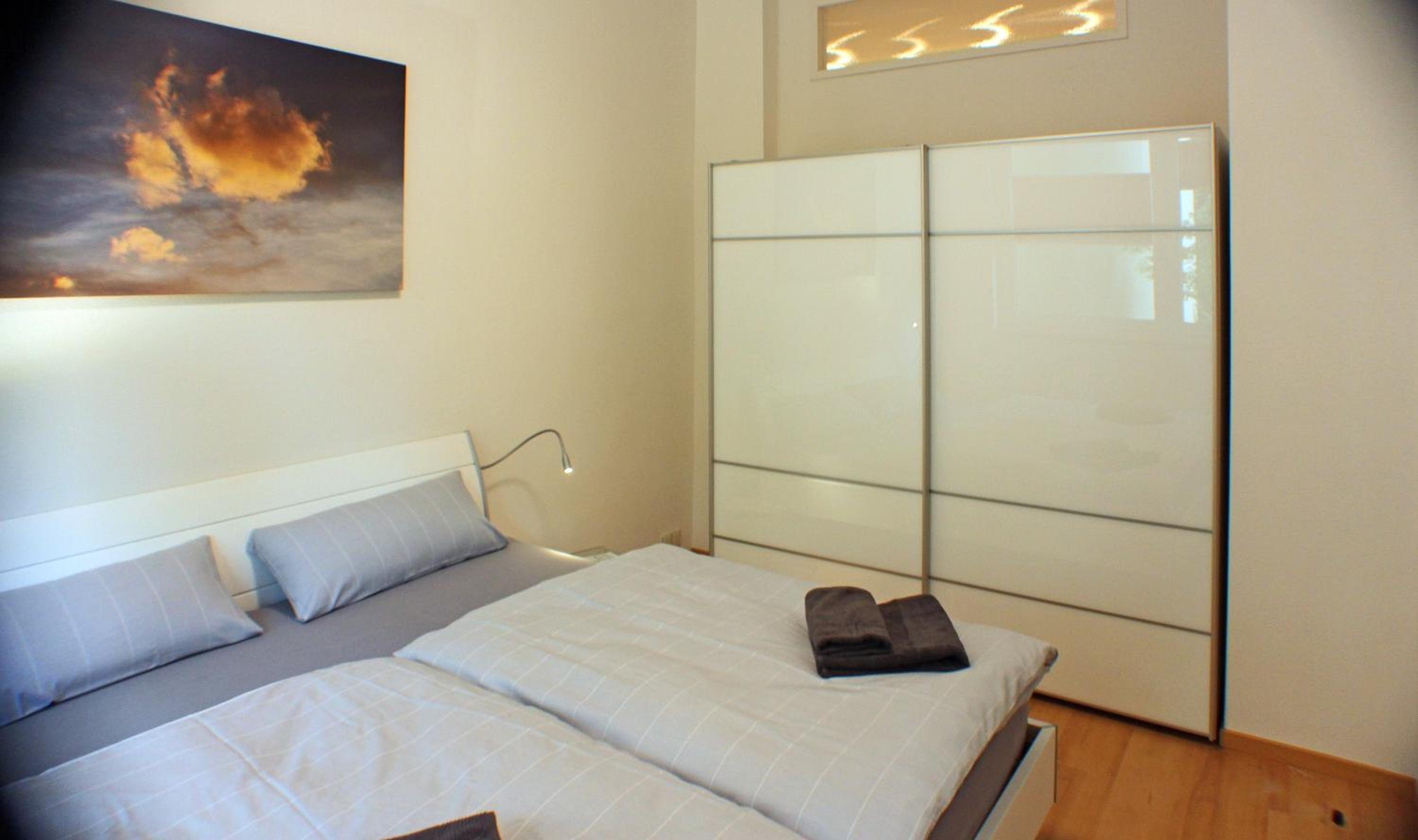 Apartment photo 1