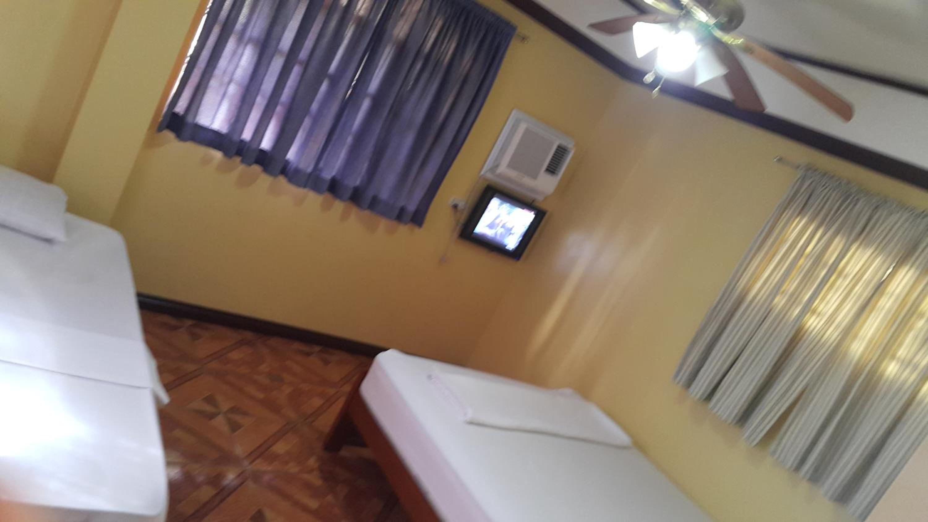 Budget Double Room photo 3