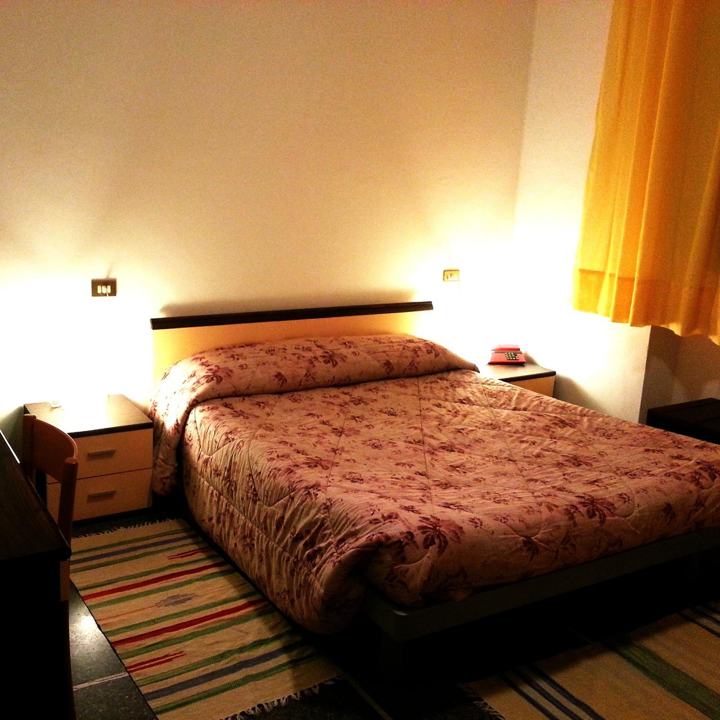 Double or Twin Room - Photo 1