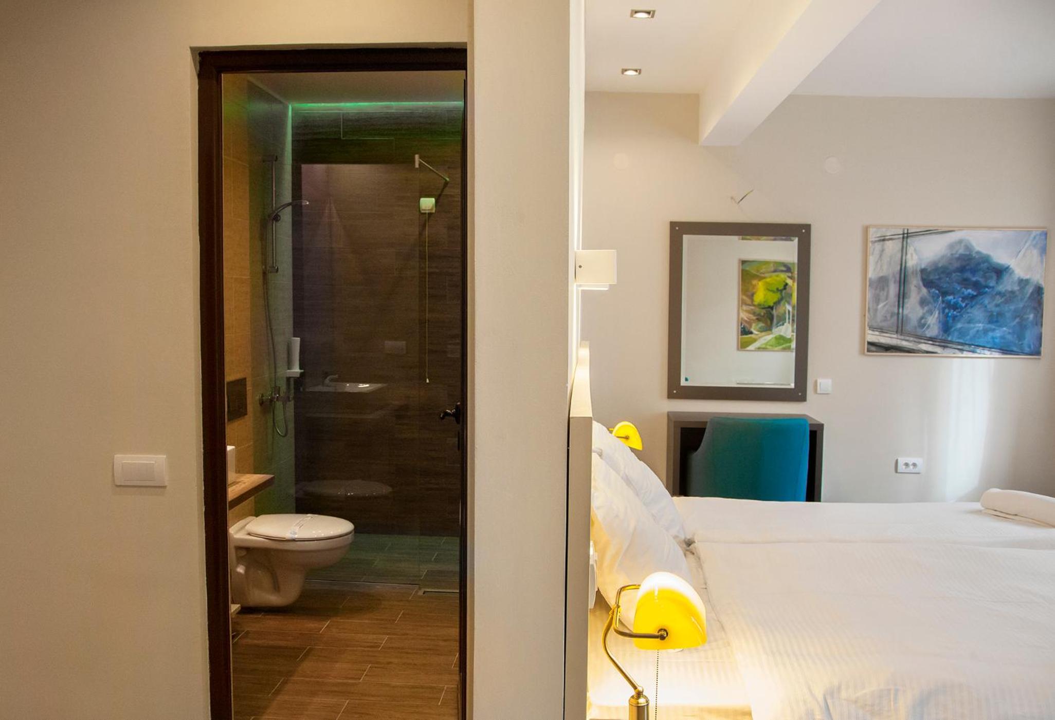 Superior Double or Twin Room - Photo 3