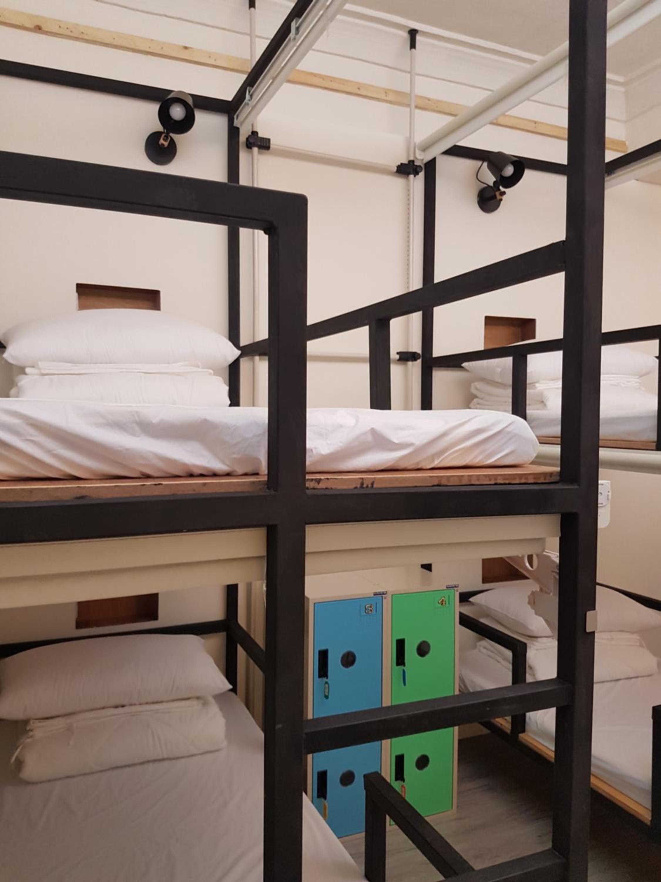 Bed in 4-Bed Male Dormitory Room photo 3