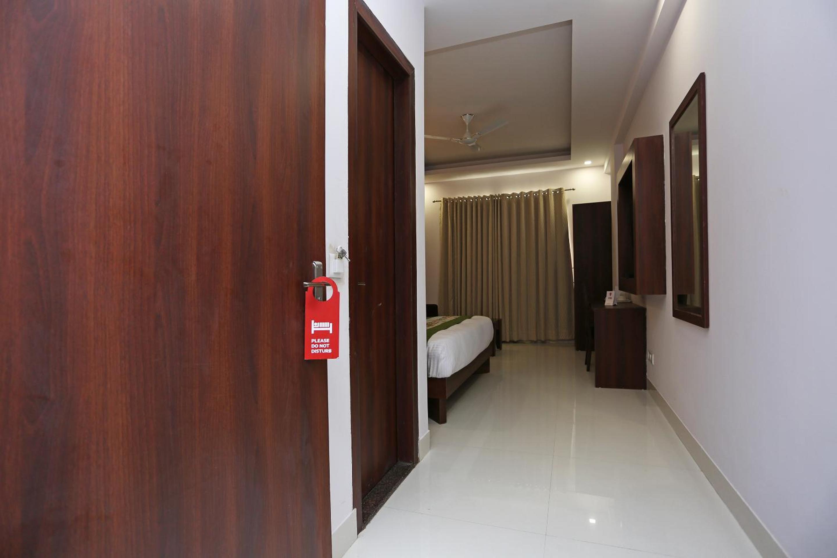 Executive Room with 10% discount on food and soft beverage