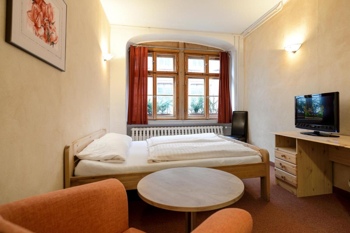 Standard Double Room photo 2