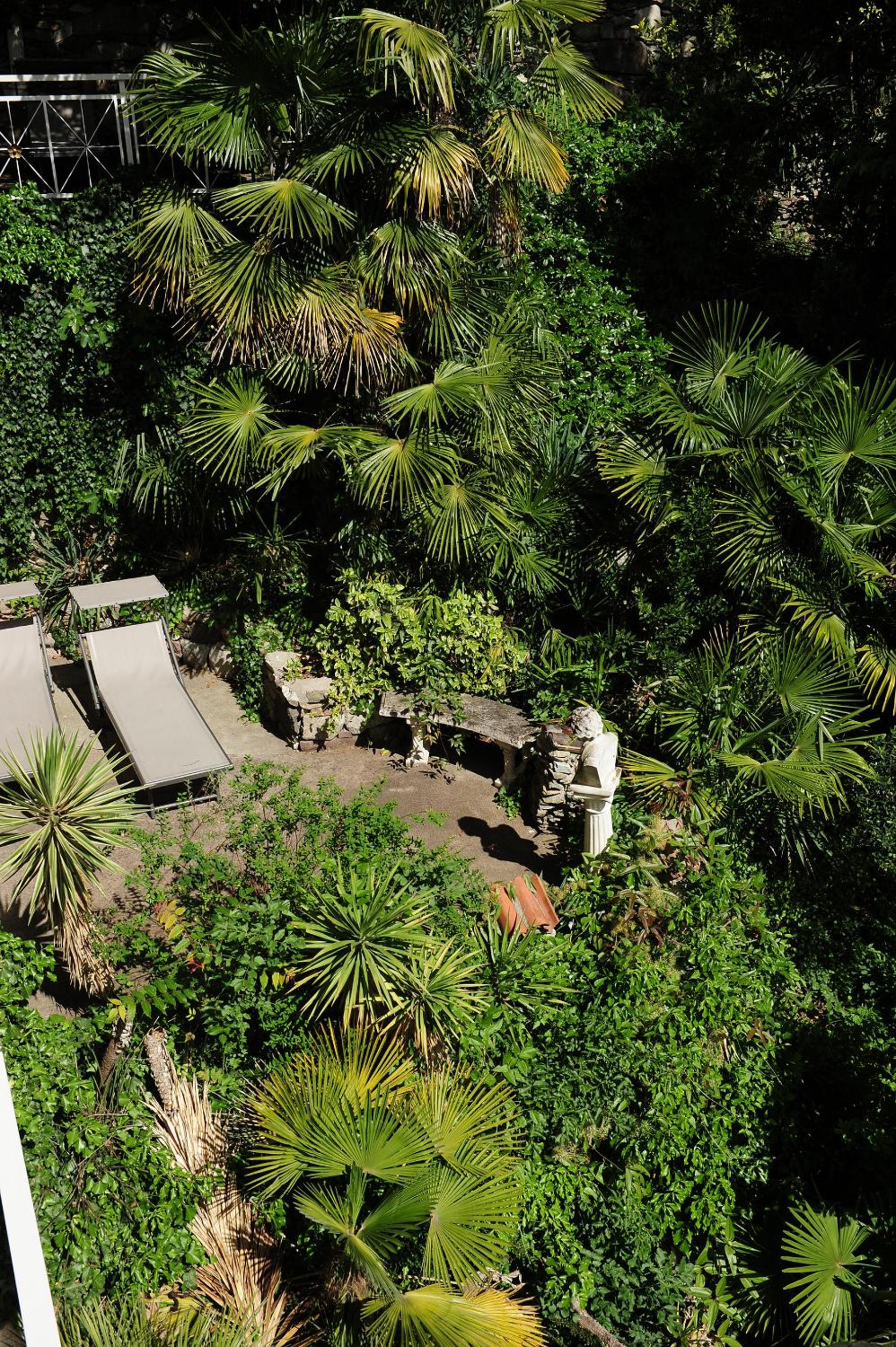 Superior Double or Twin Room with Garden View photo 2