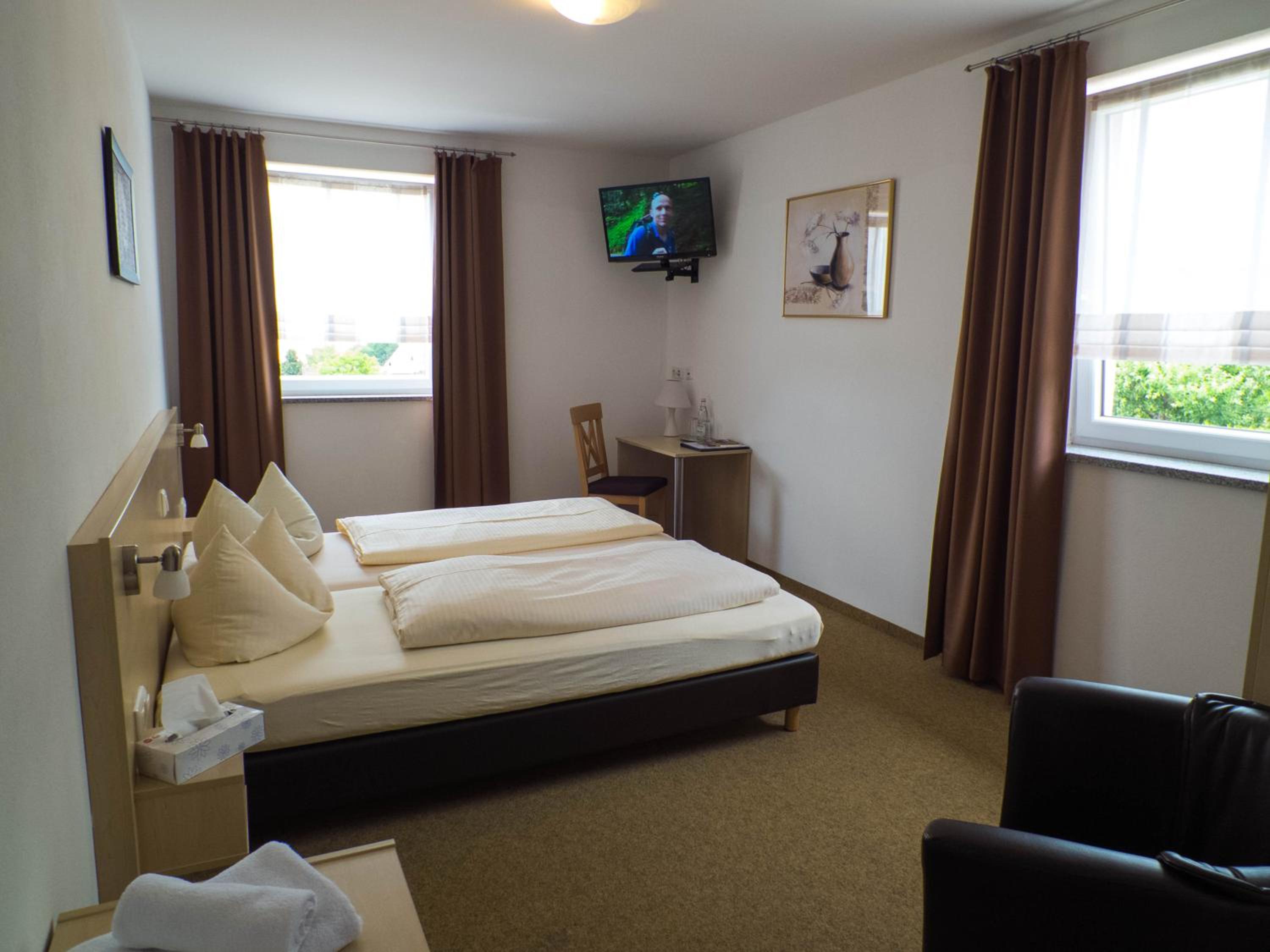 Standard Double Room photo 3
