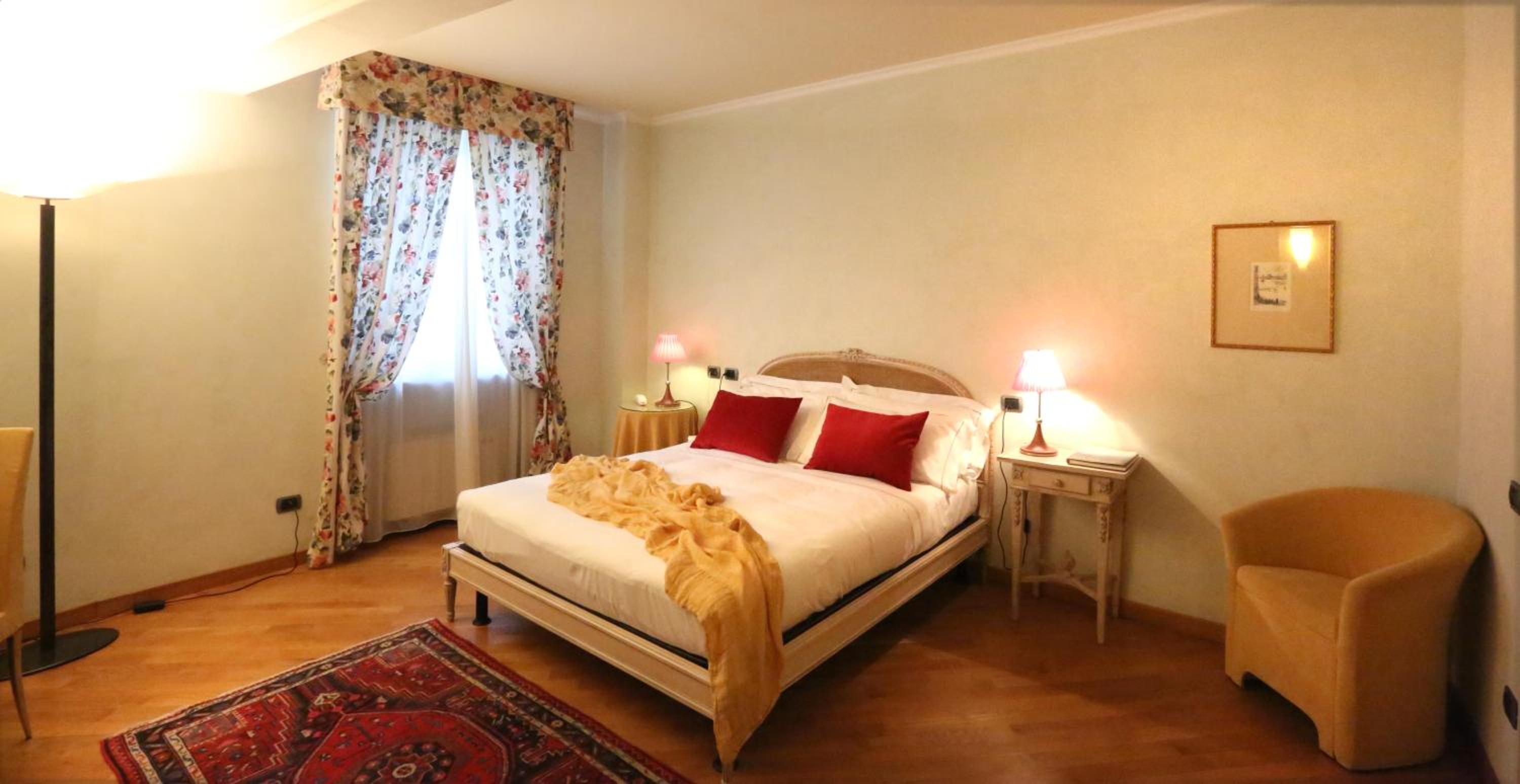 Deluxe Double Room photo 2