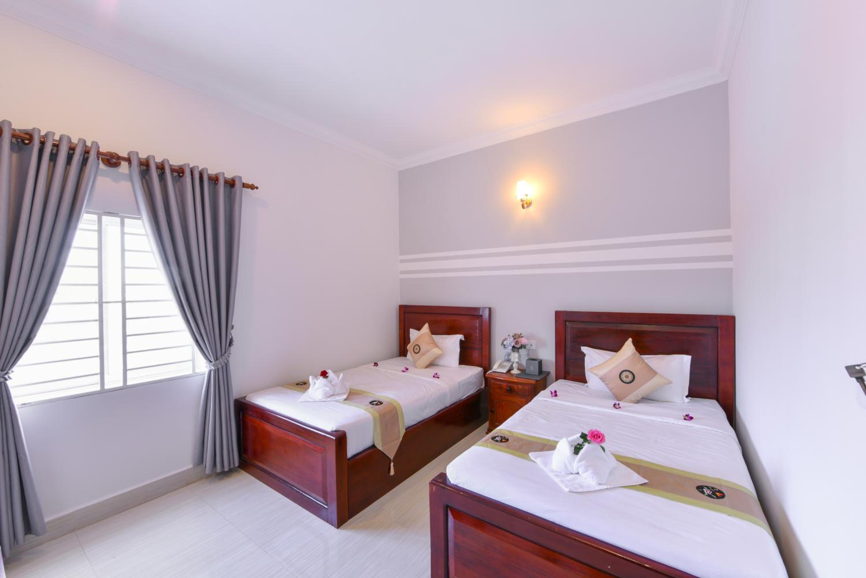 Standard Twin Room photo 2