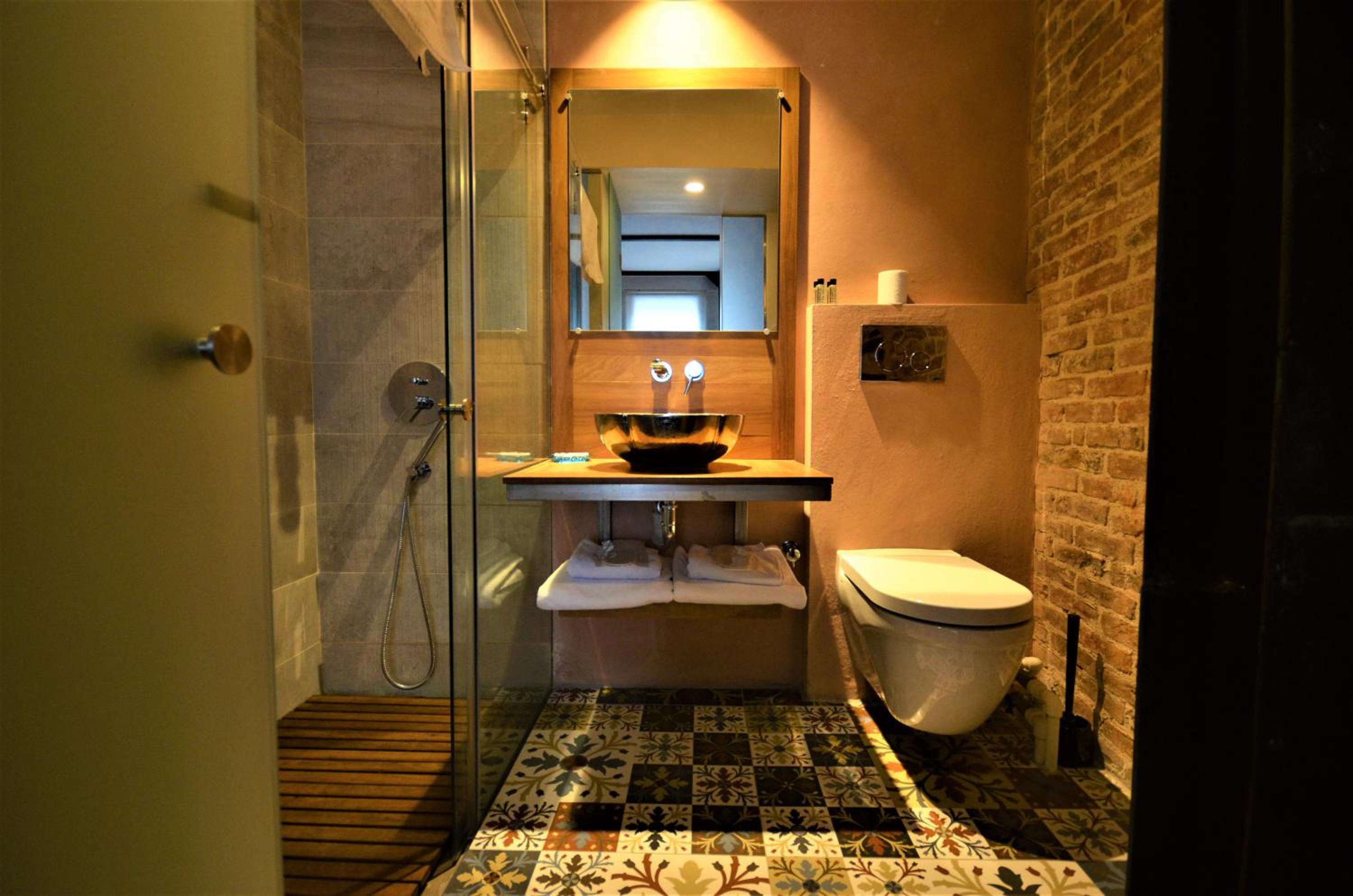 Standard Double Room photo 2