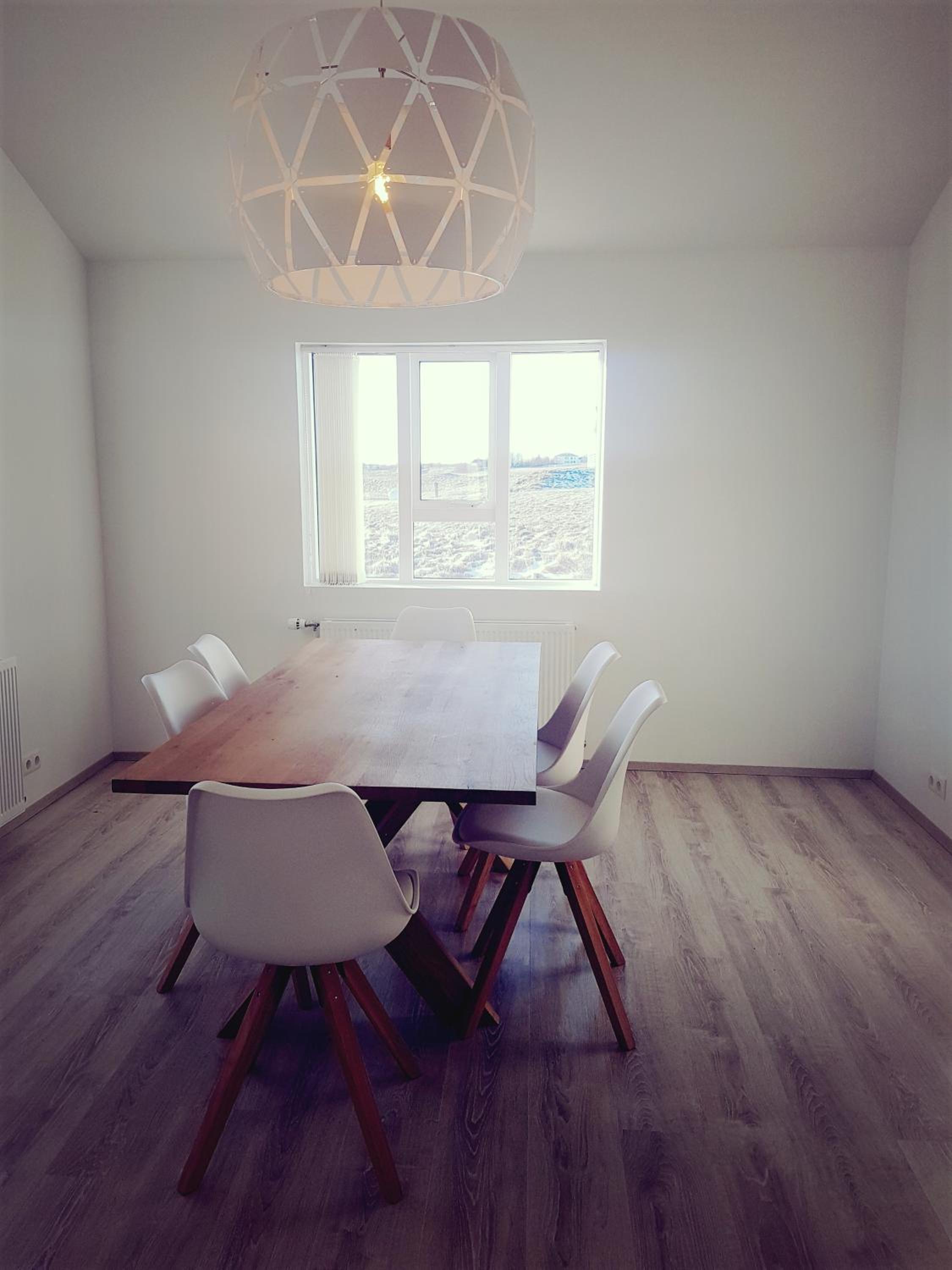 Apartment with Mountain View photo 3