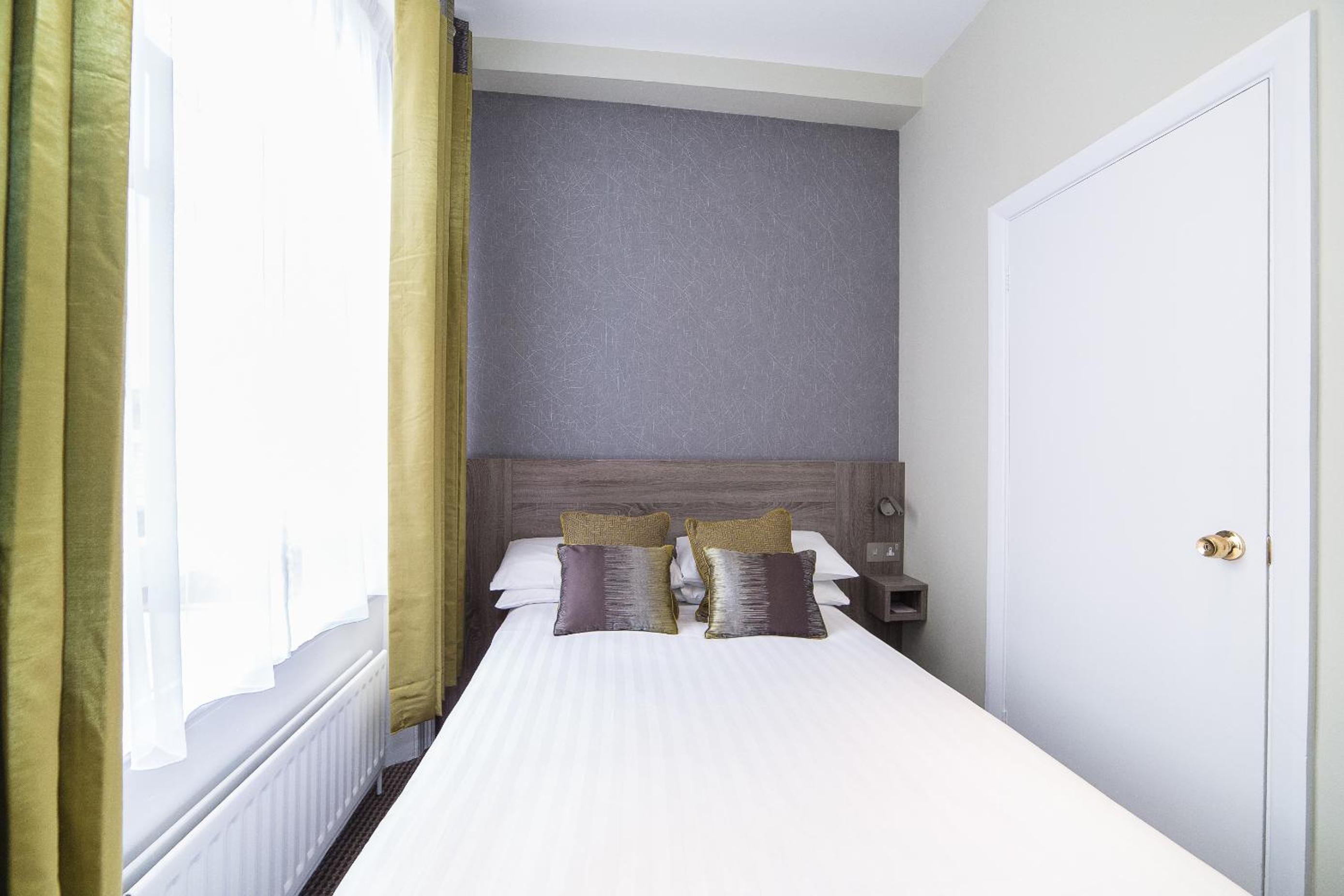Small Double Room photo 2