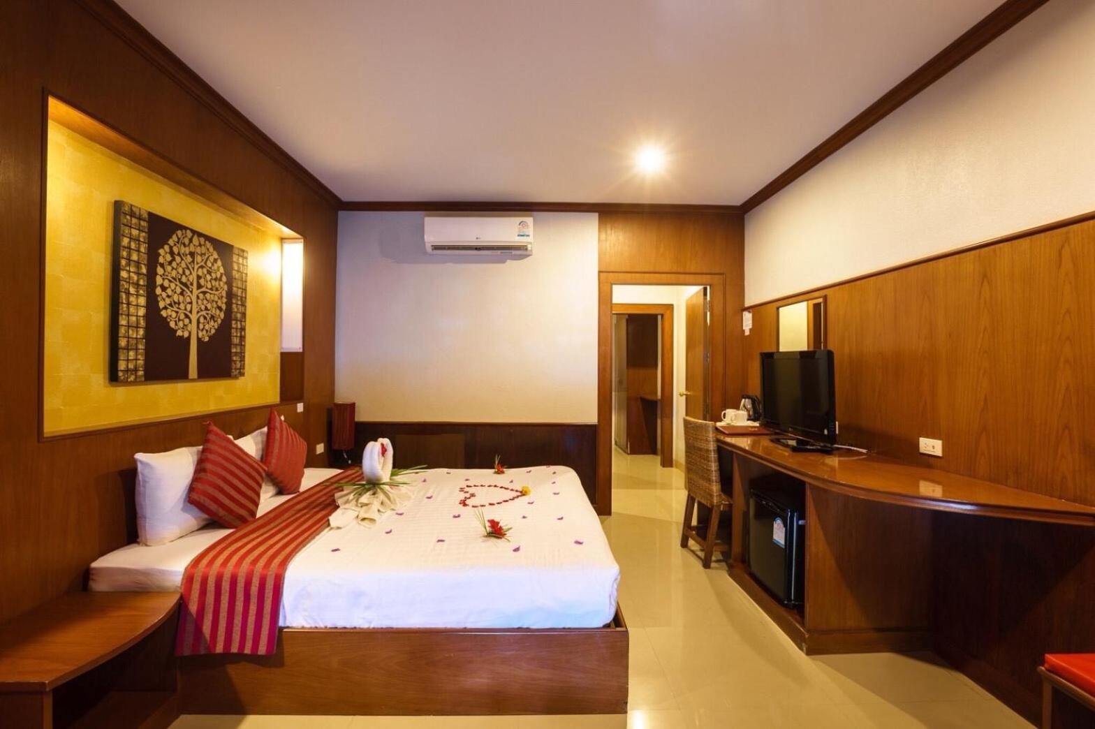 Deluxe Double or Twin Room