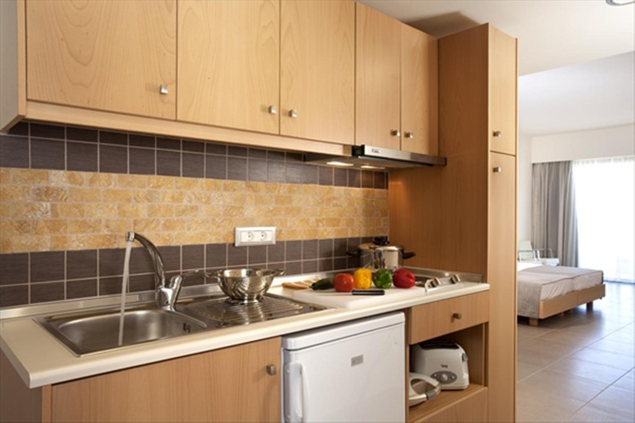 Two-Bedroom Apartment (4 Adults) - Photo 2