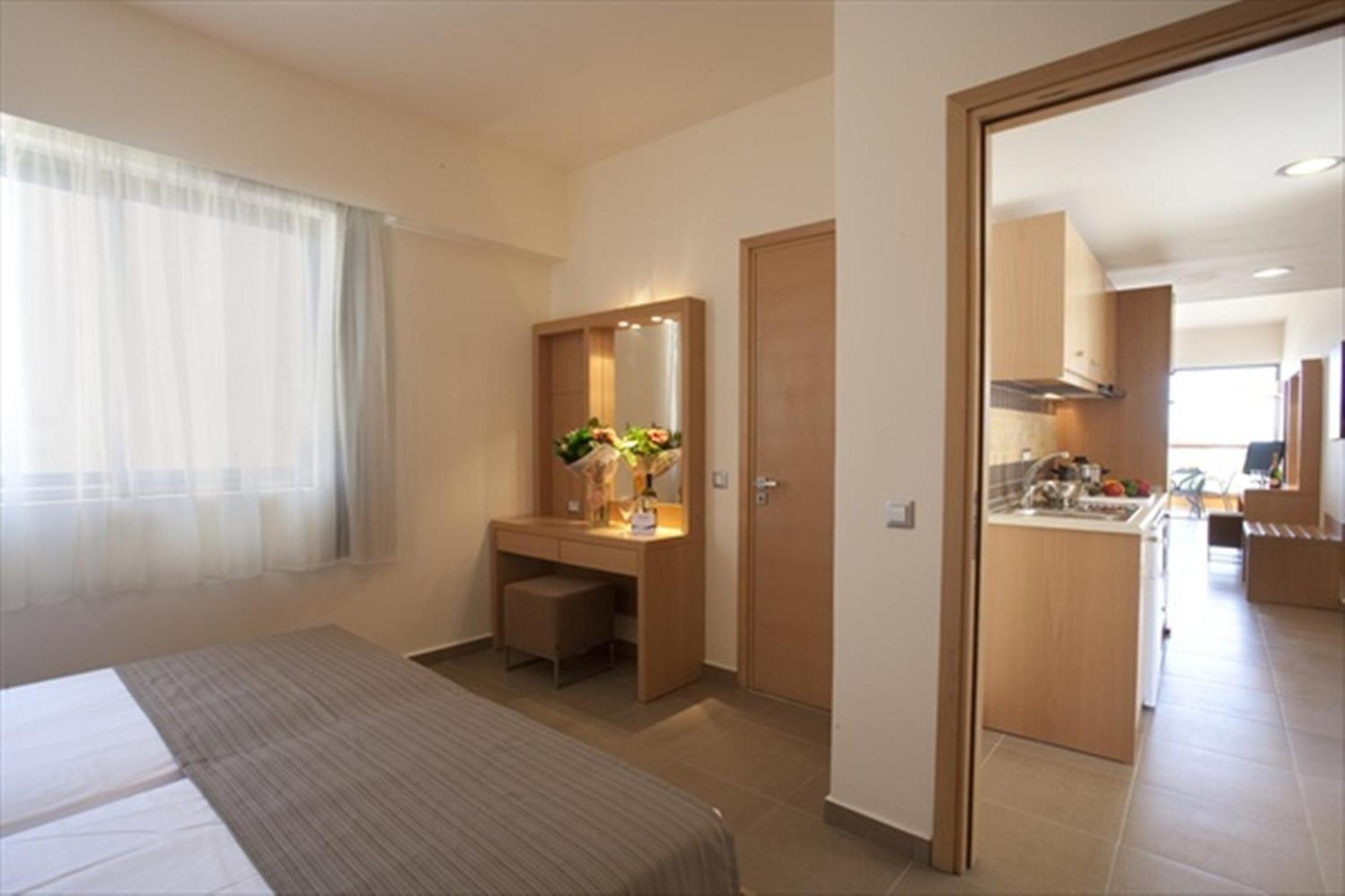 Two-Bedroom Apartment (4 Adults)