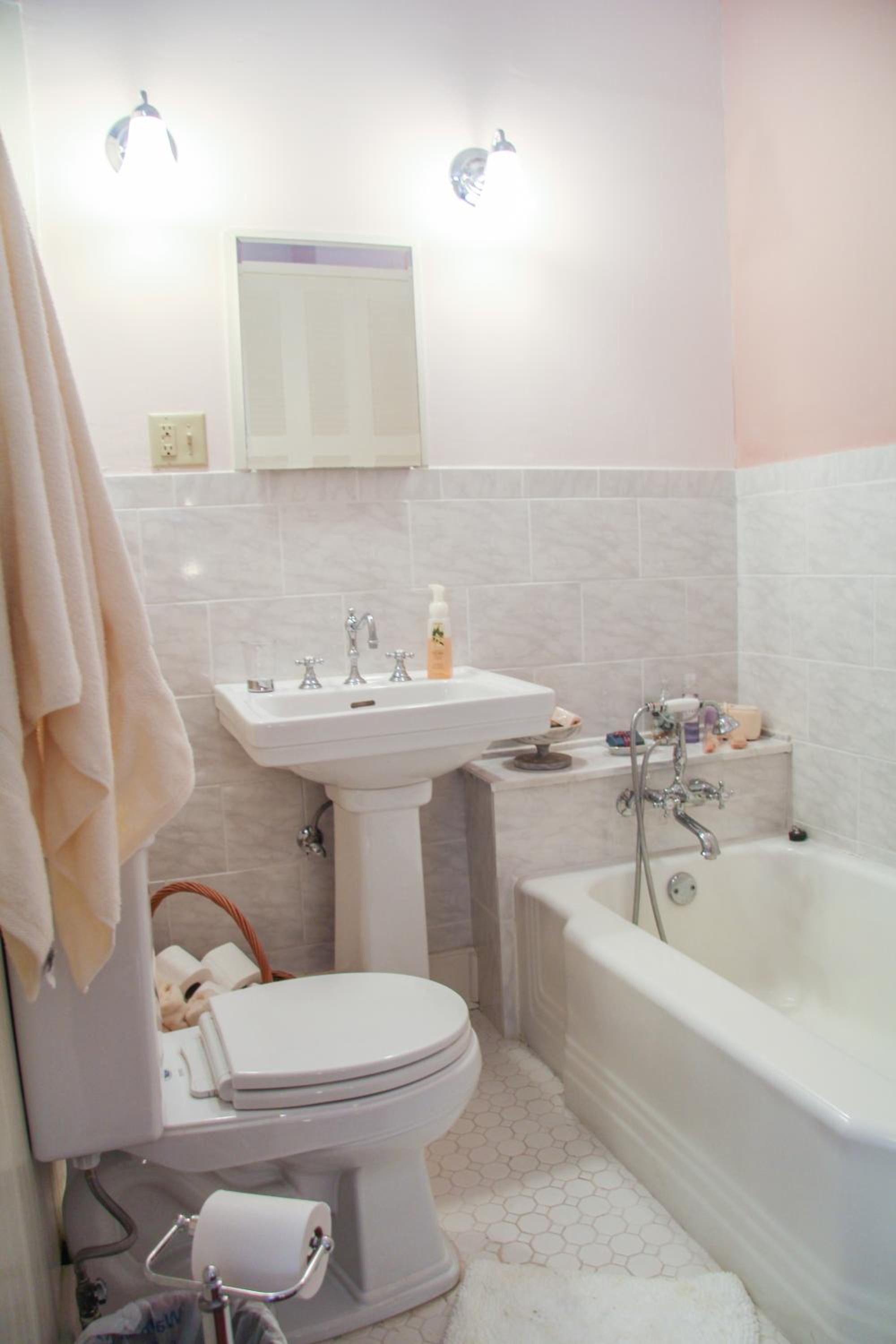 Double Room with Private Bathroom photo 3