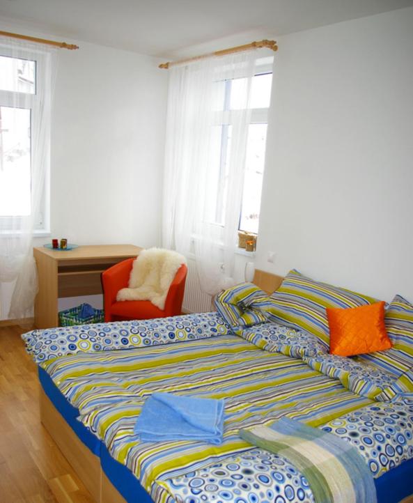 Double or Twin Room - Photo 4