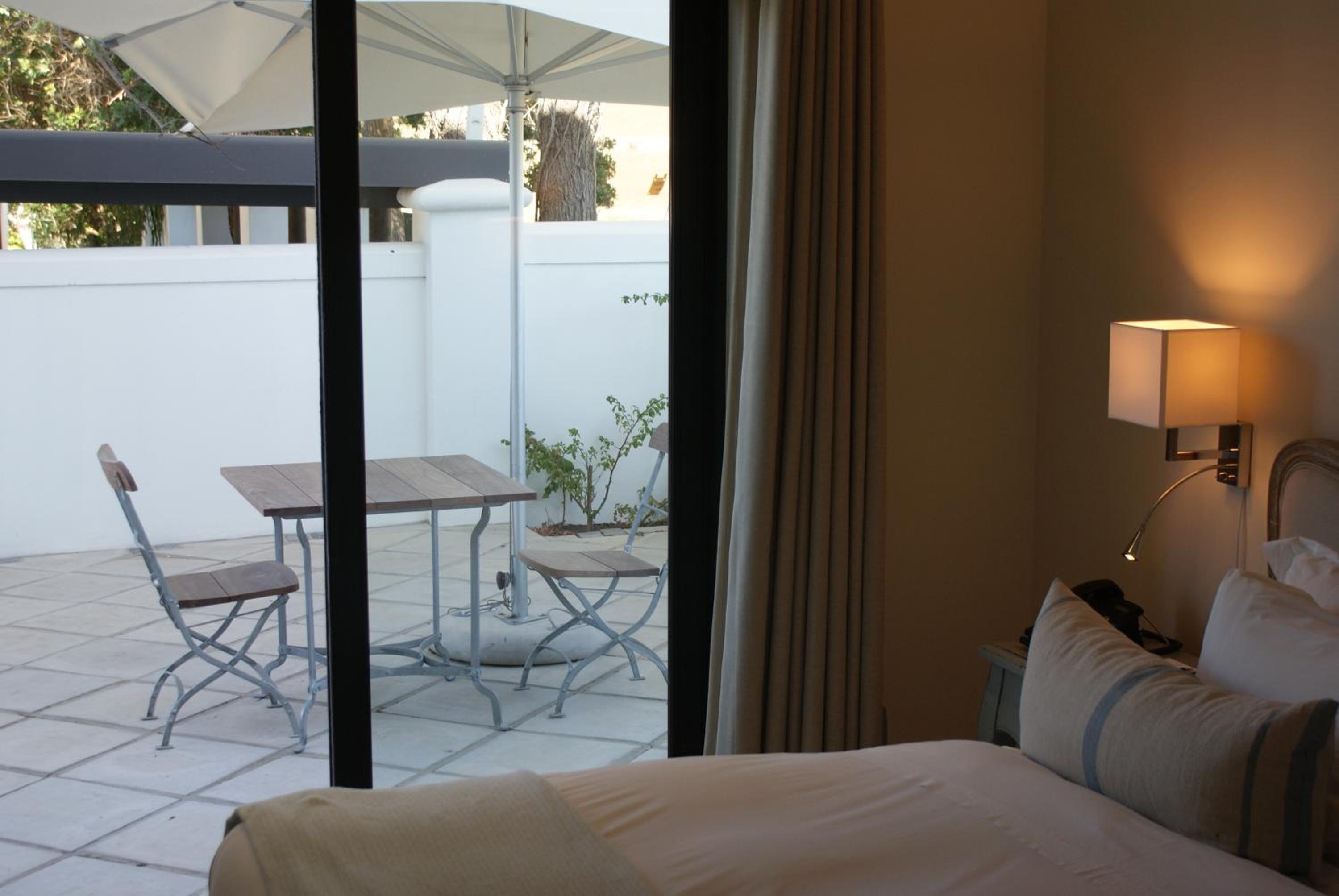 Deluxe Double Room - Downstairs - Photo 4