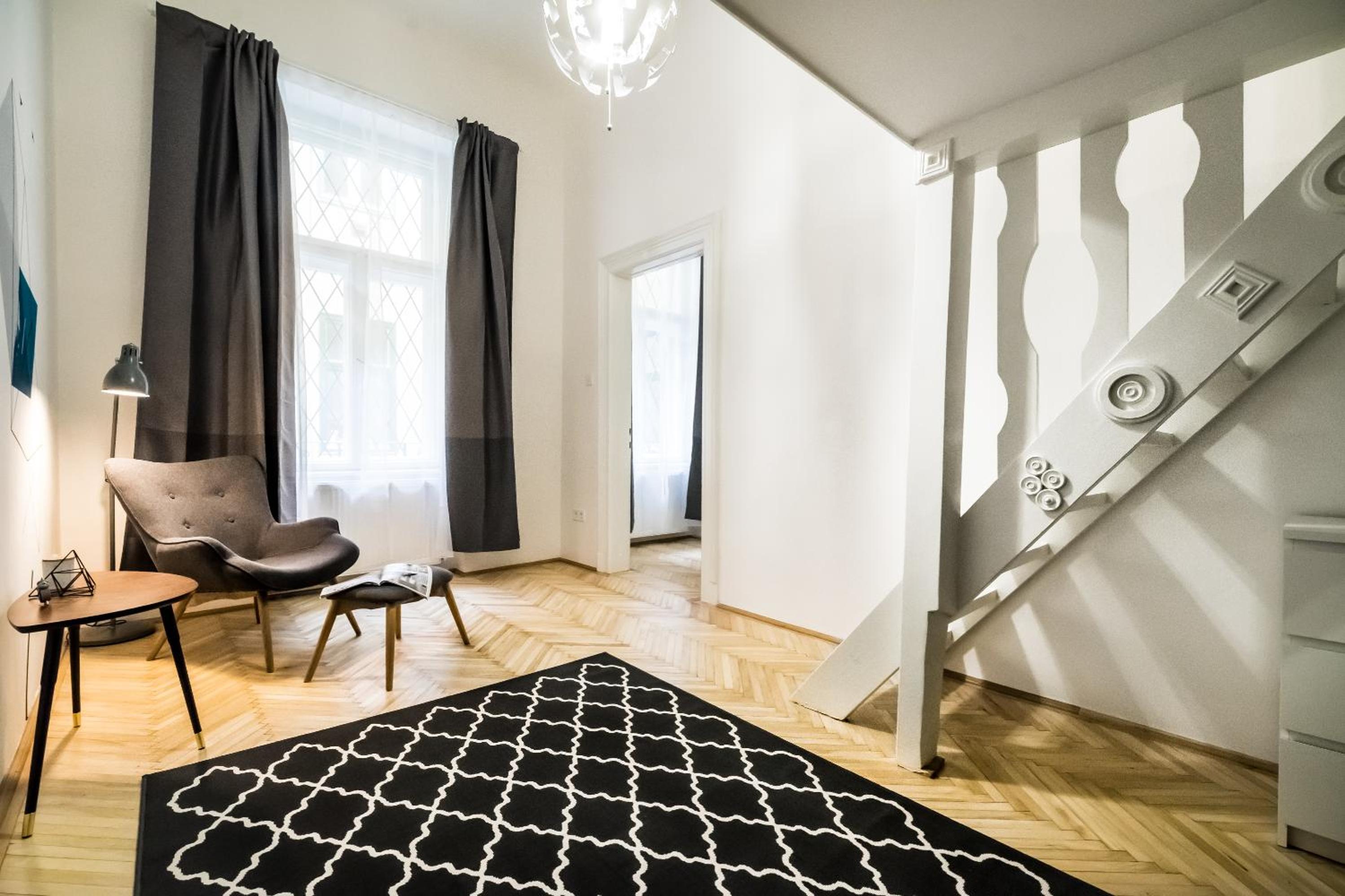 Apartment - Photo 29