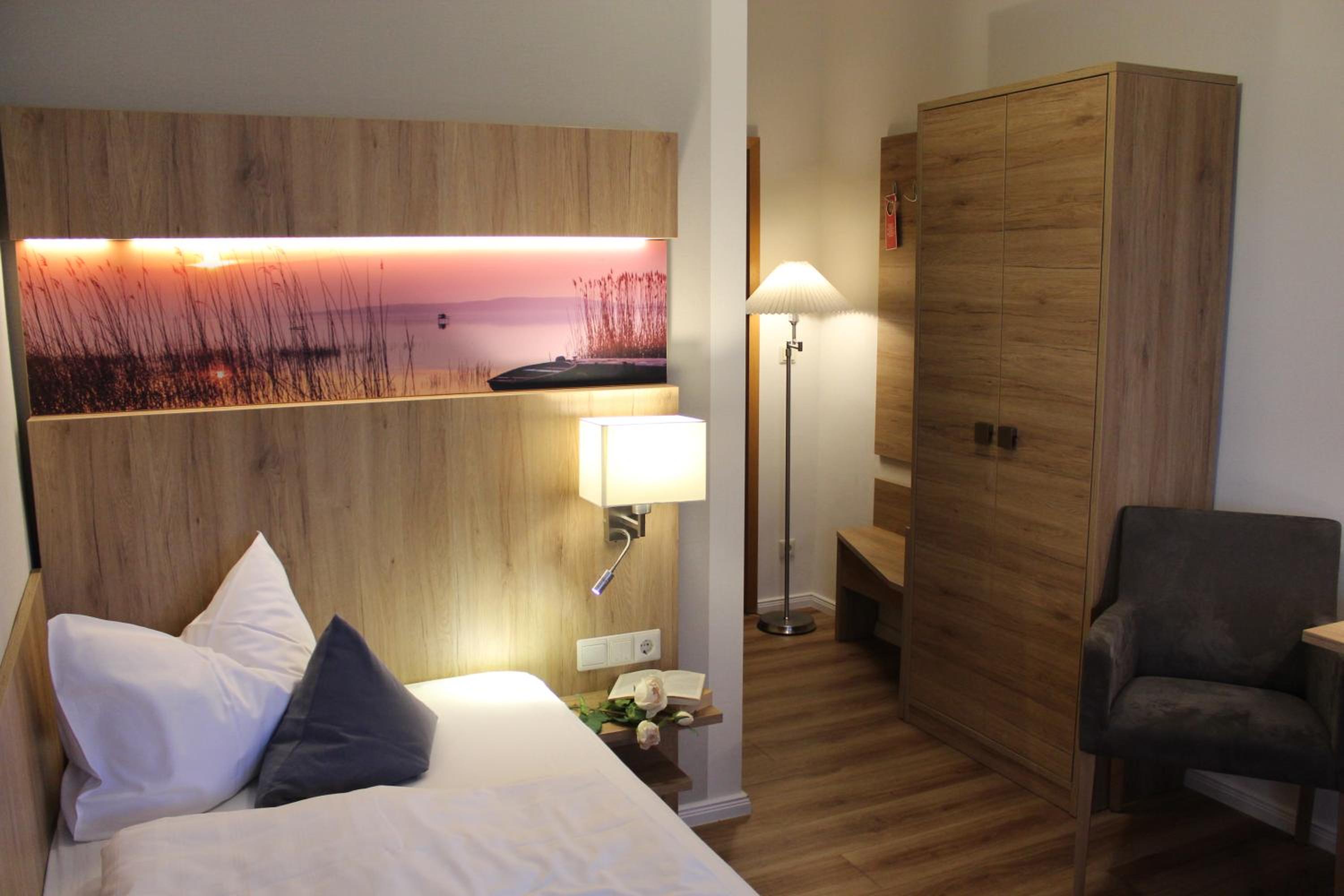 Standard Single Room photo 3