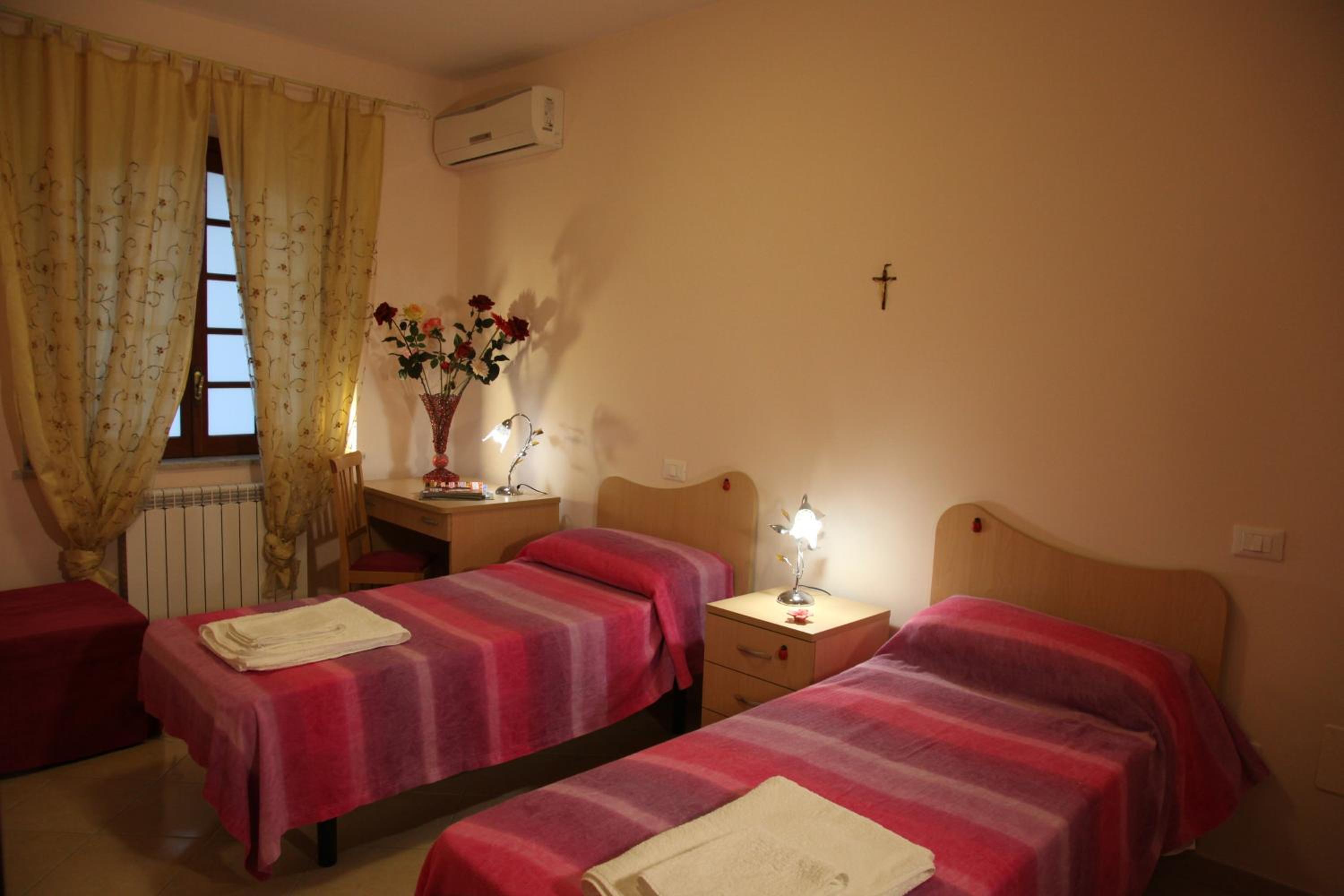 Large Double or Twin Room