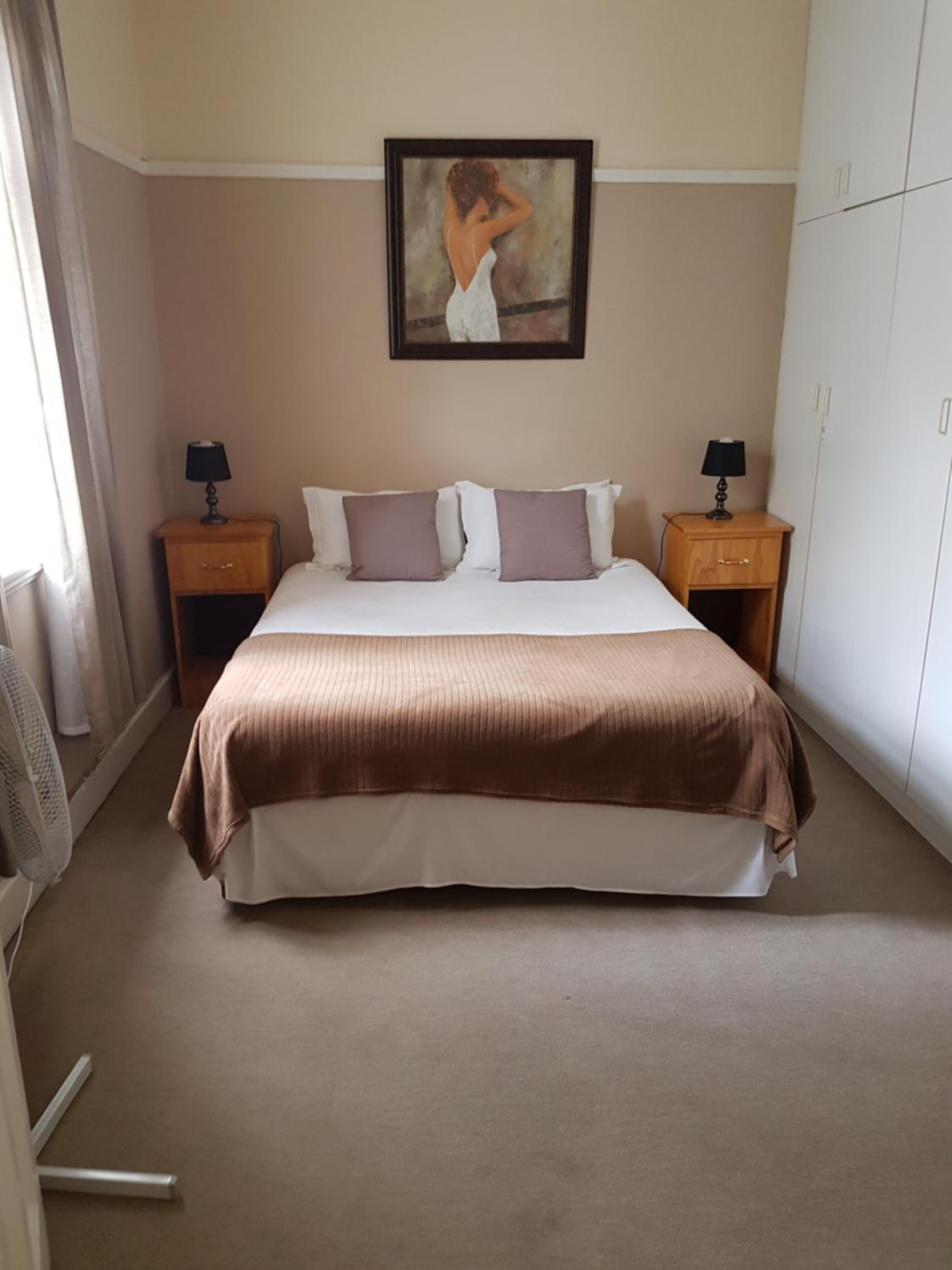Queen Room photo 1