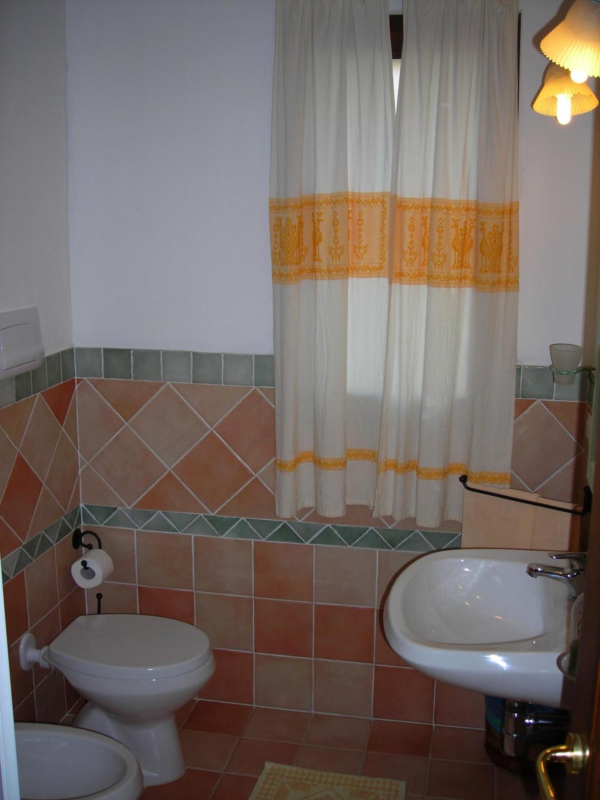 Triple Room with Private Bathroom photo 2