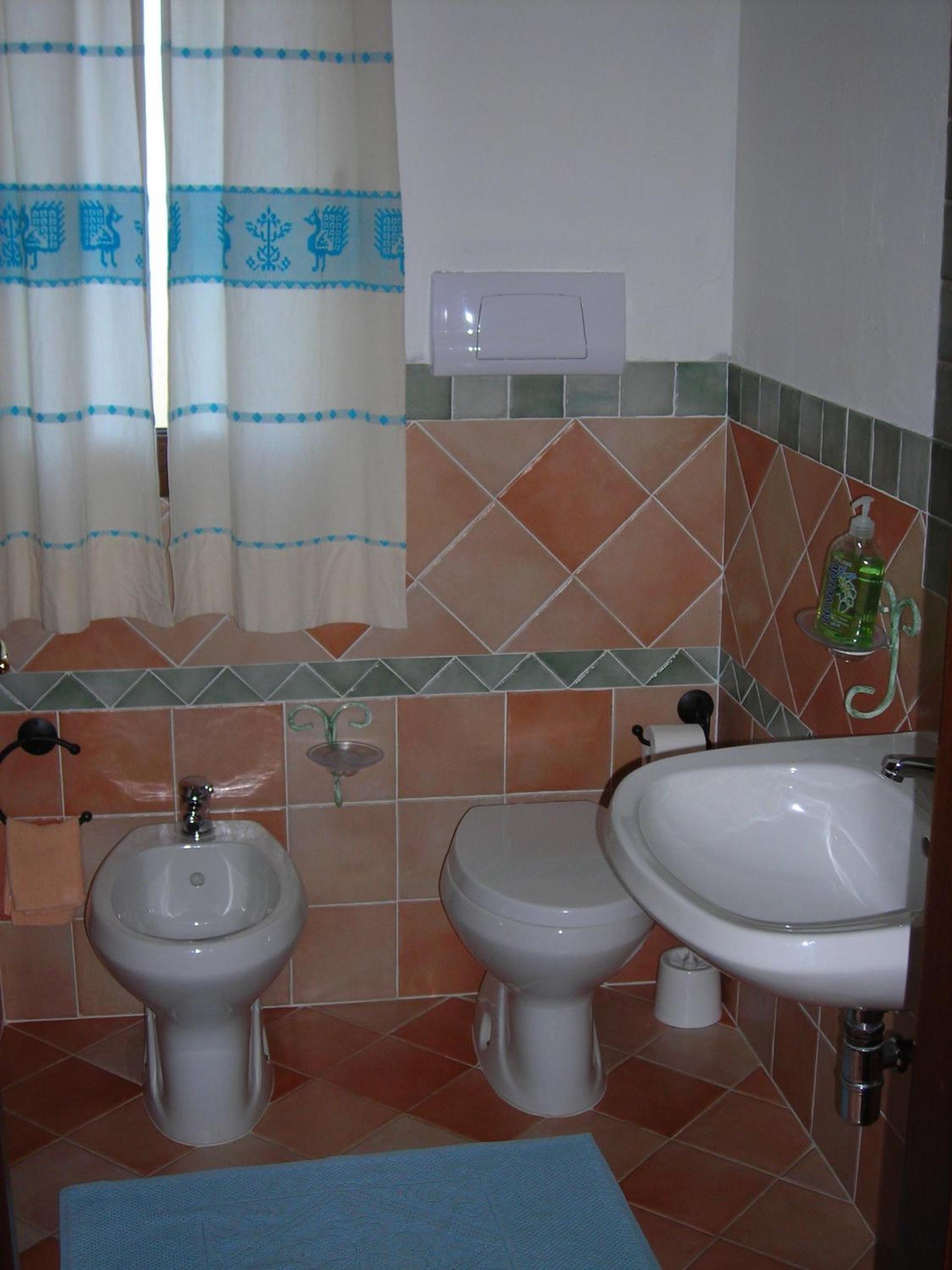 Double or Twin Room with Private Bathroom photo 2
