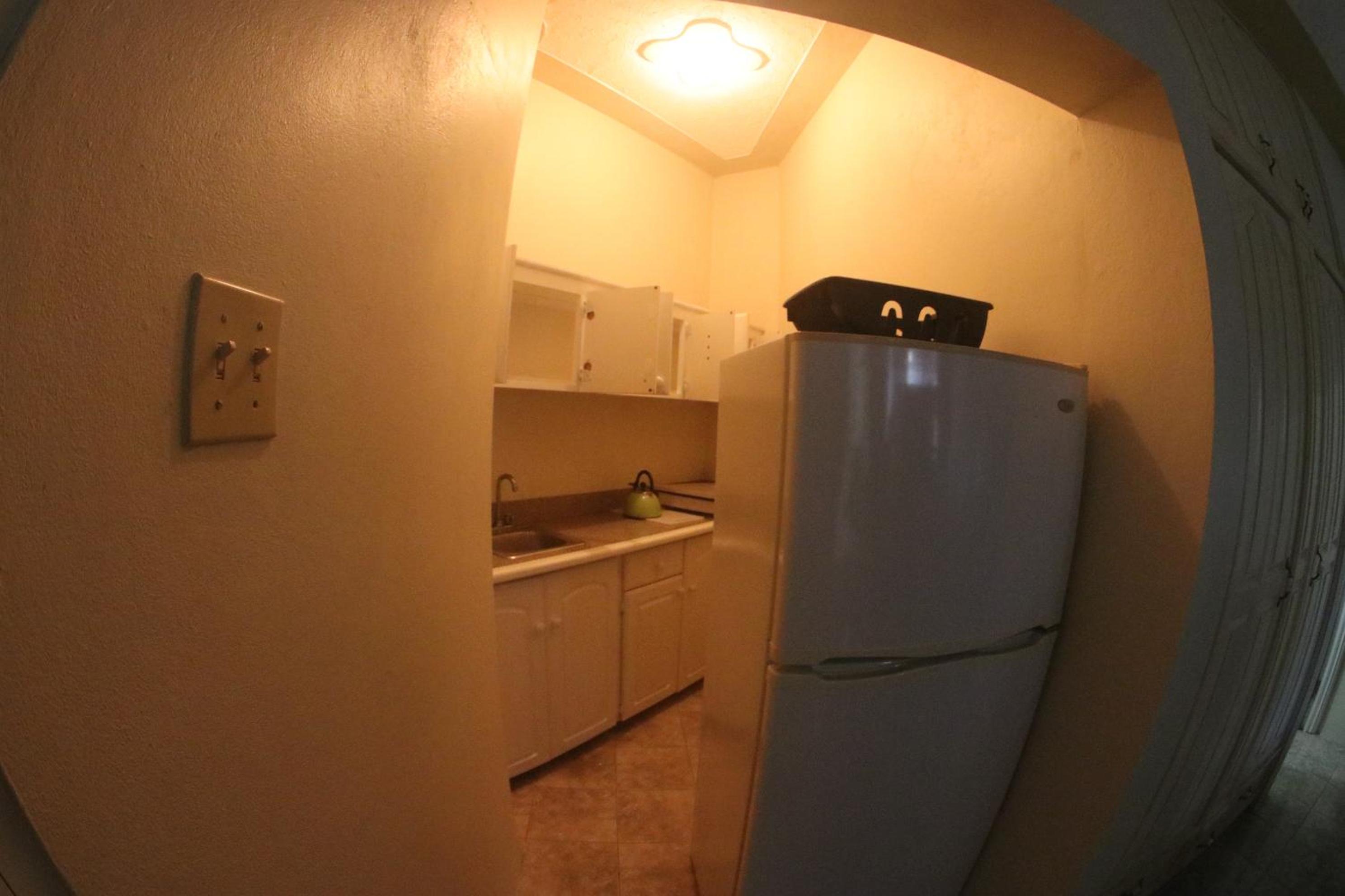 Three-Bedroom Apartment photo 2