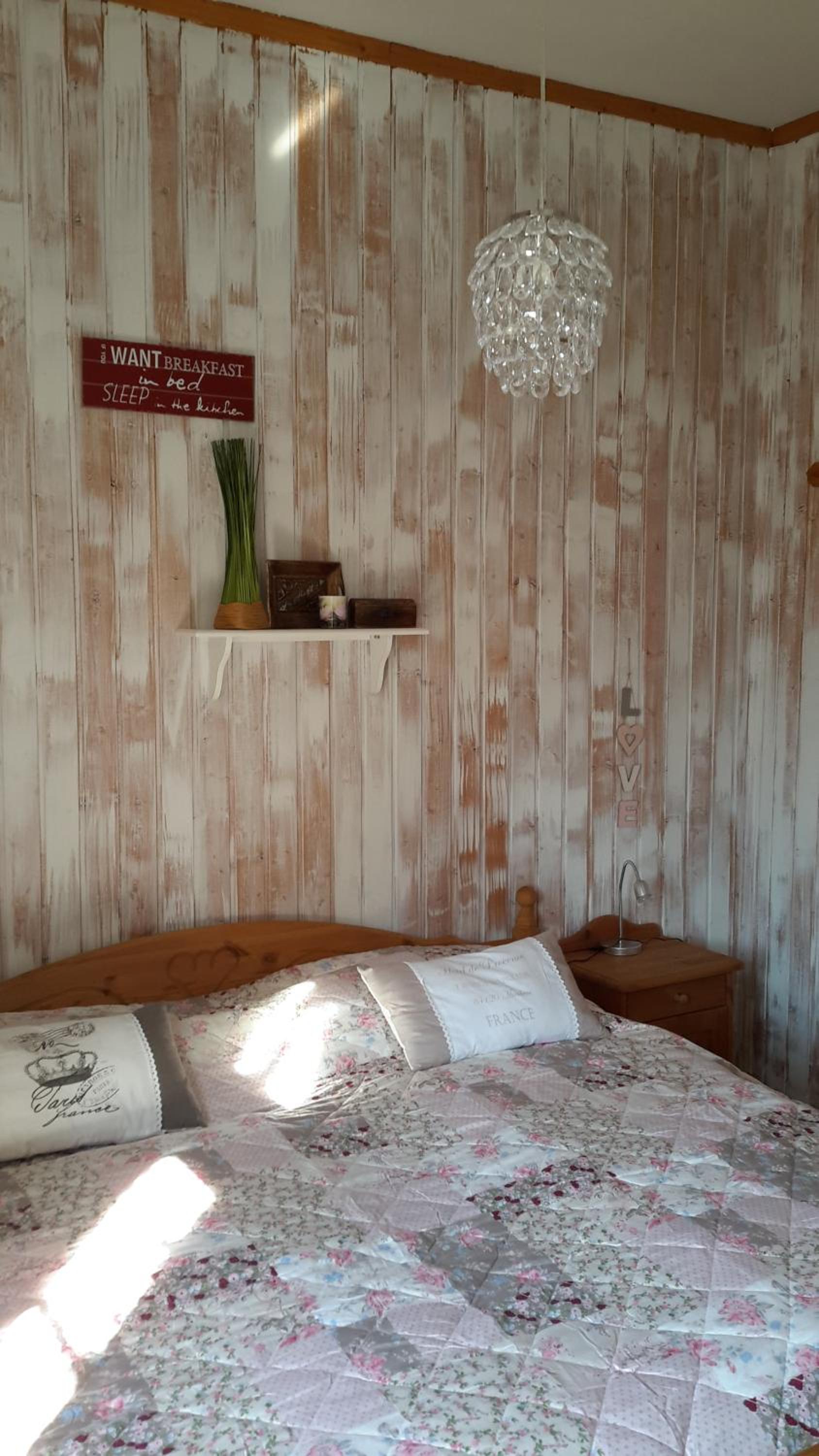 One-Bedroom Apartment - Photo 13