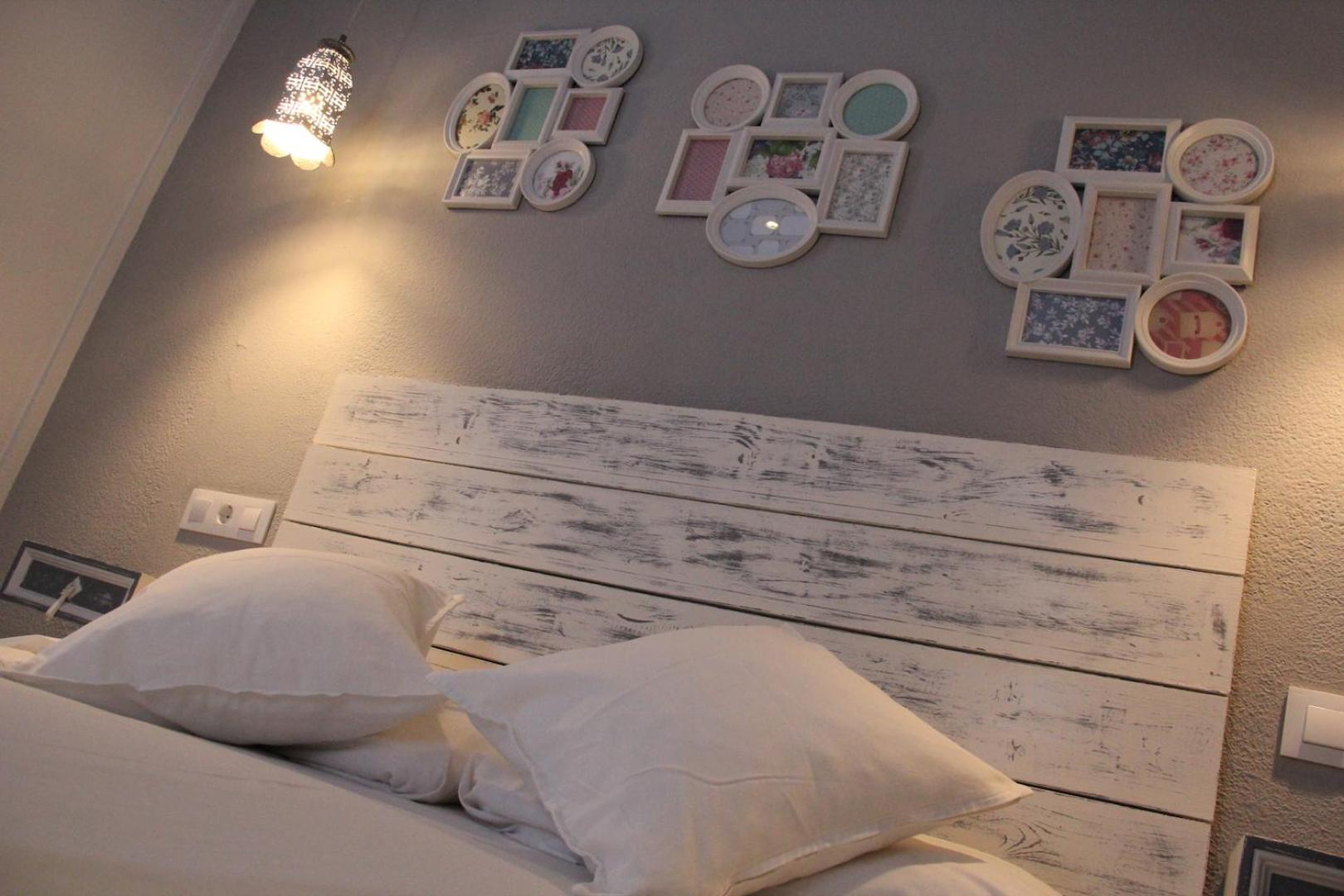 Interior Double Room - Photo 9