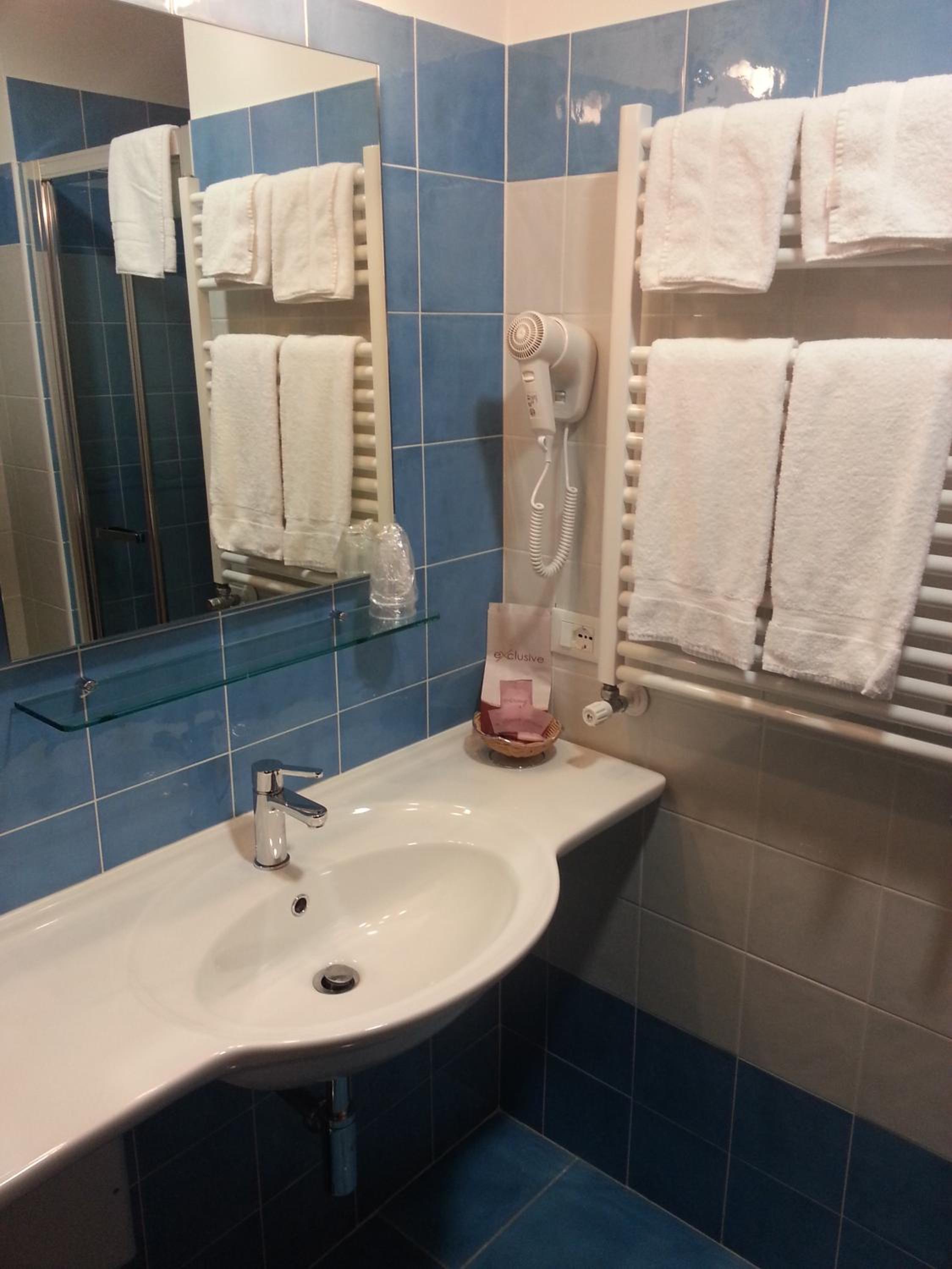 Double Room with Sea View and Balcony photo 3
