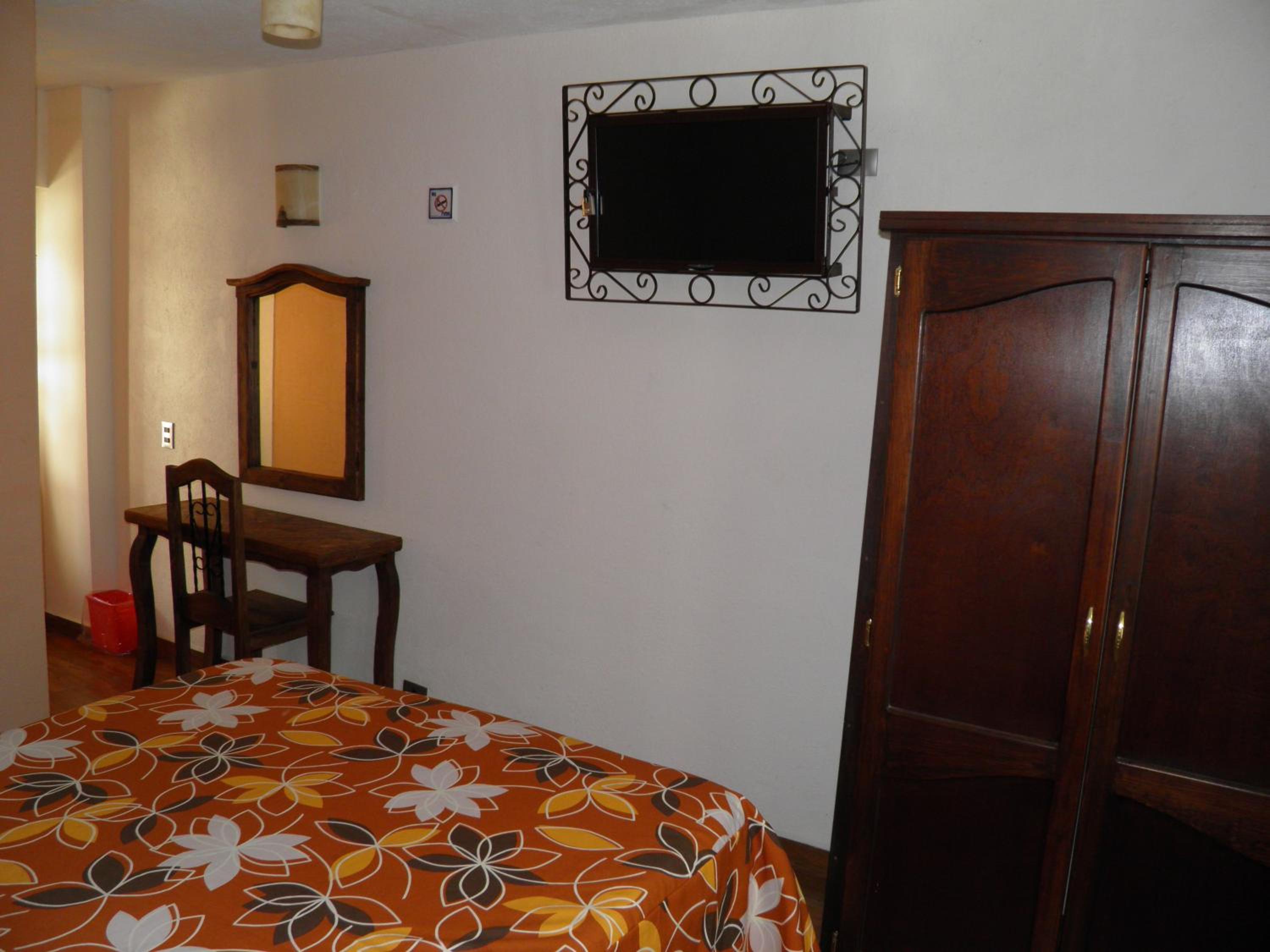 Double Room - Photo 11