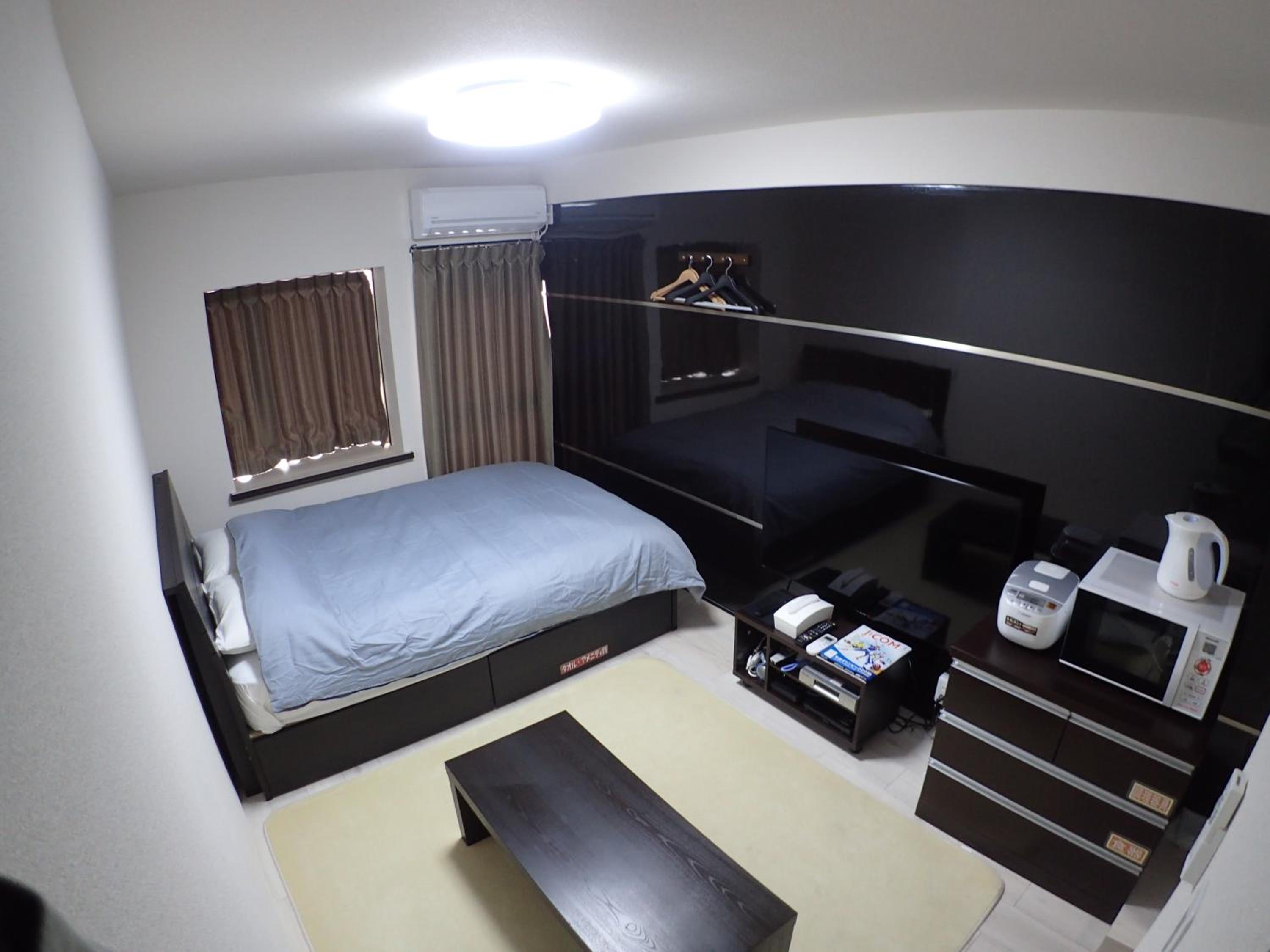 Apartment photo 2