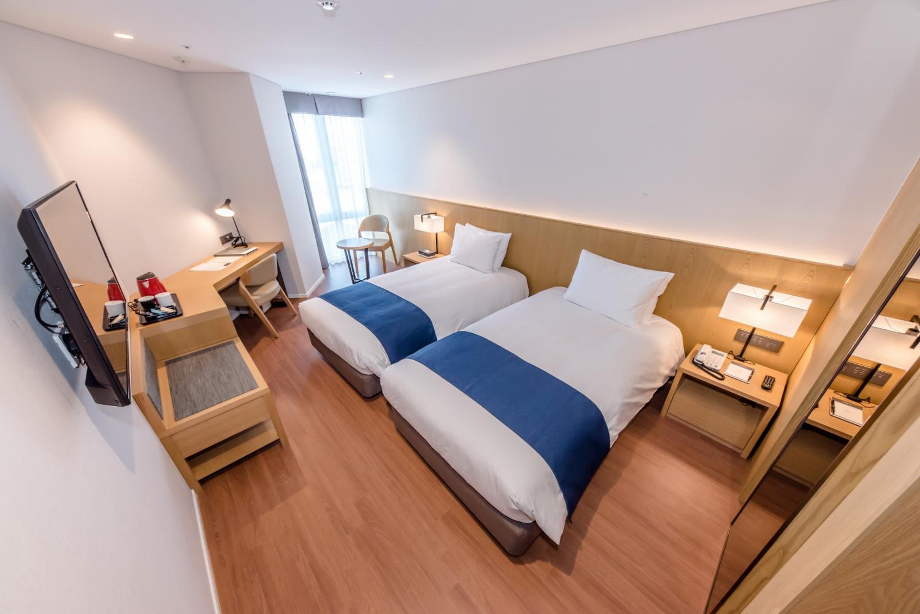 Standard Twin Room photo 2