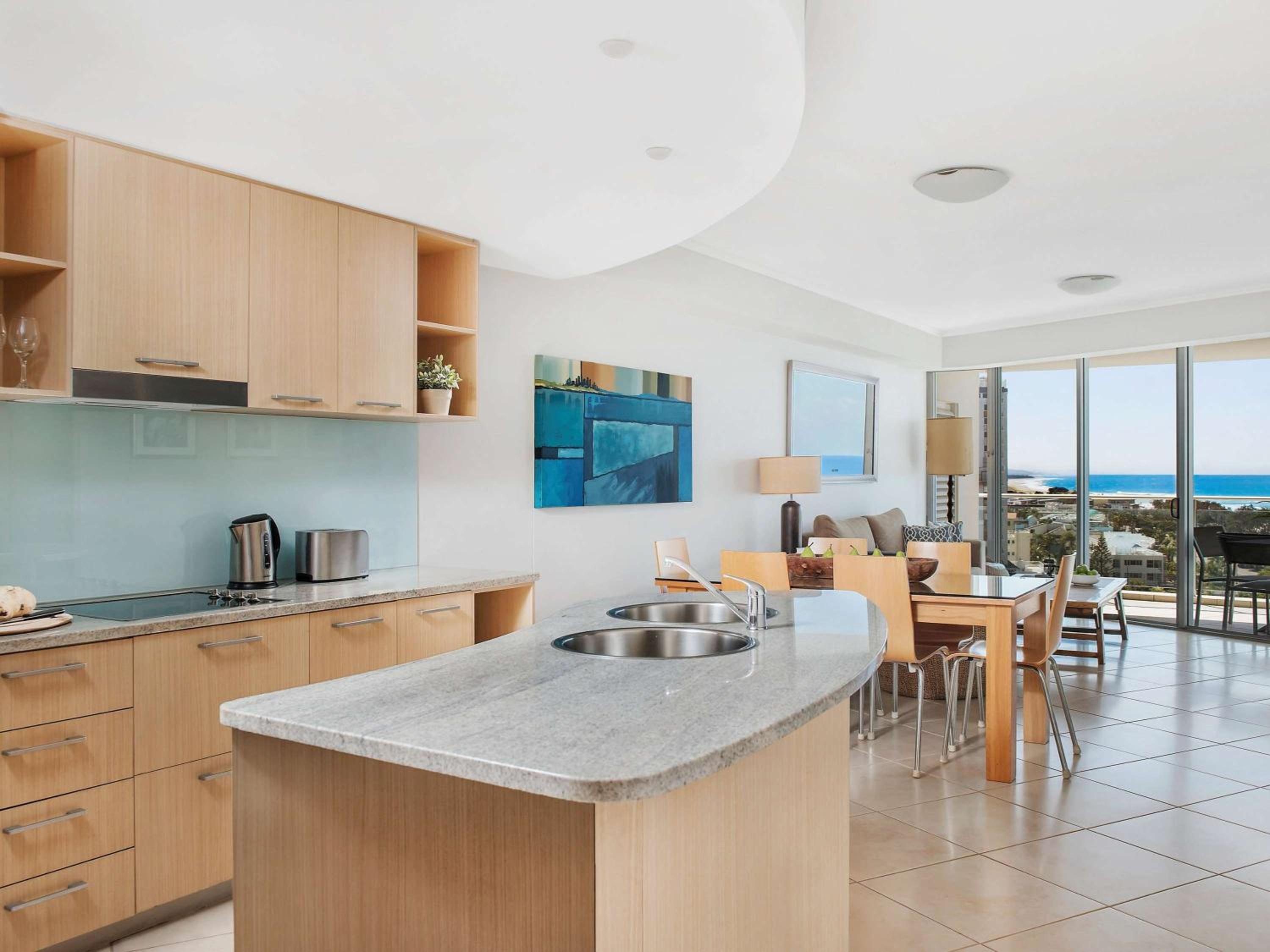 Two-Bedroom Apartment With Ocean View photo 3