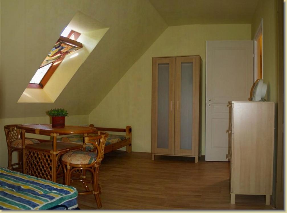 Family Room with Mountain View - Photo 1