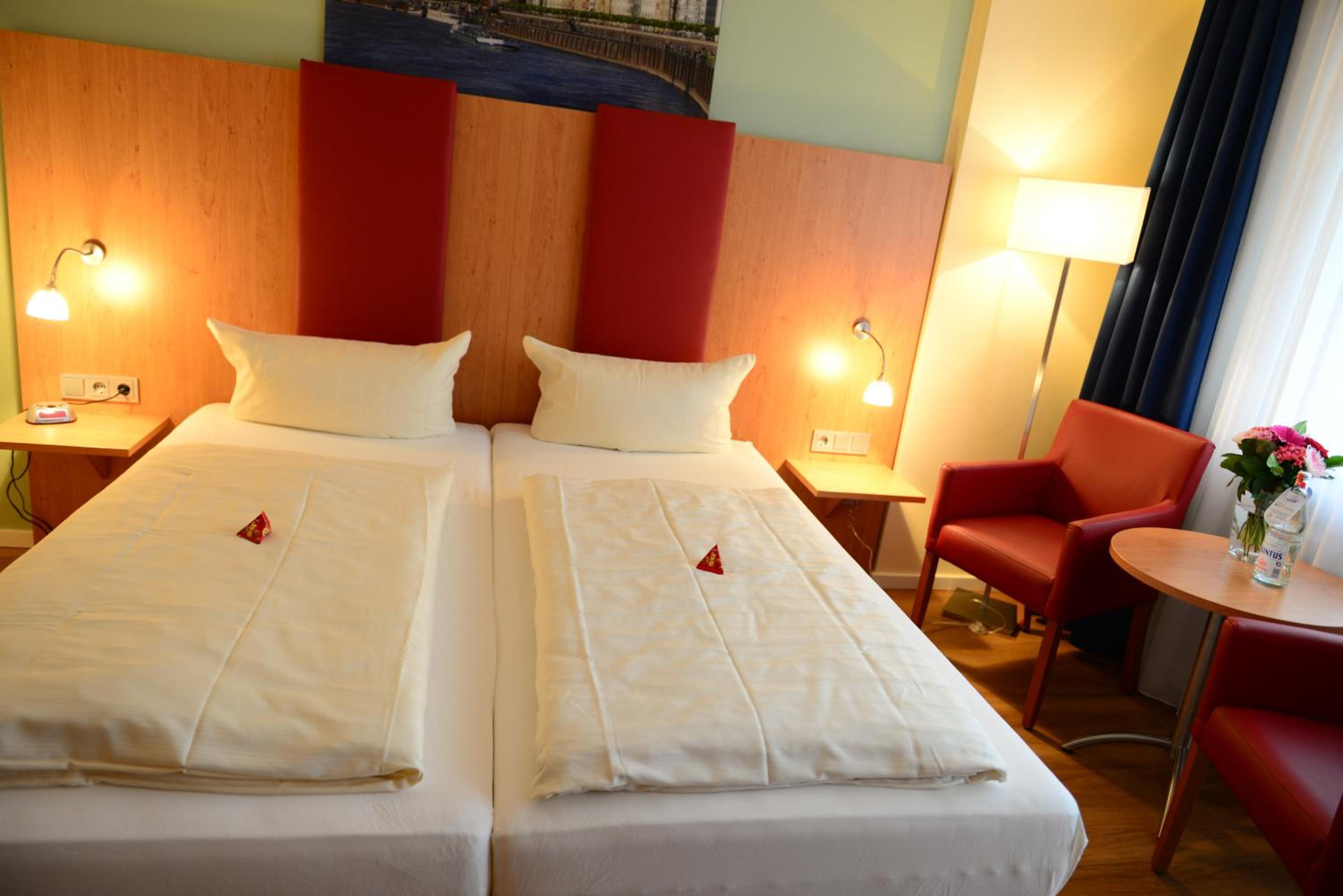 Standard Double Room - Photo 6