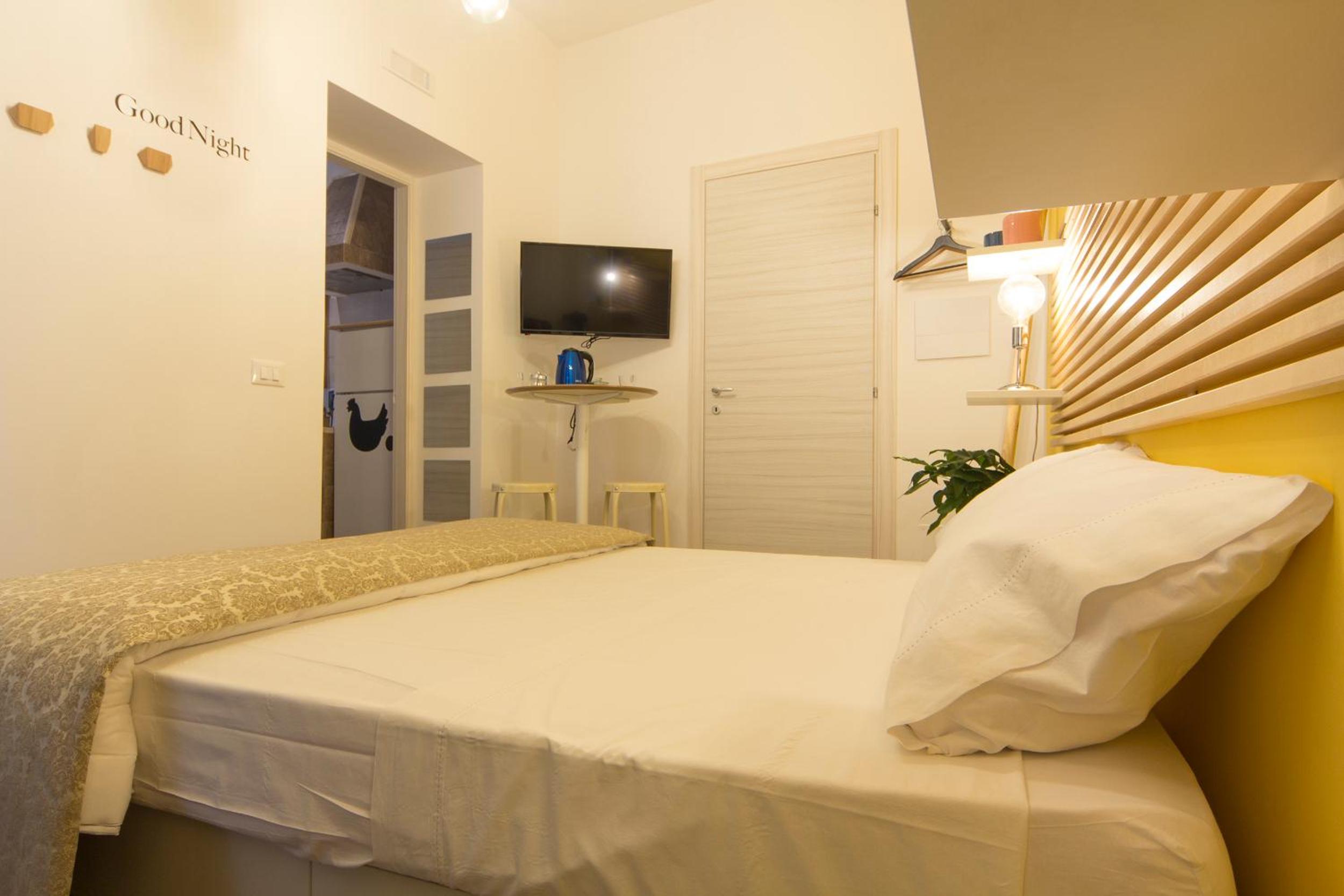 Apartment with Garden View - Photo 5