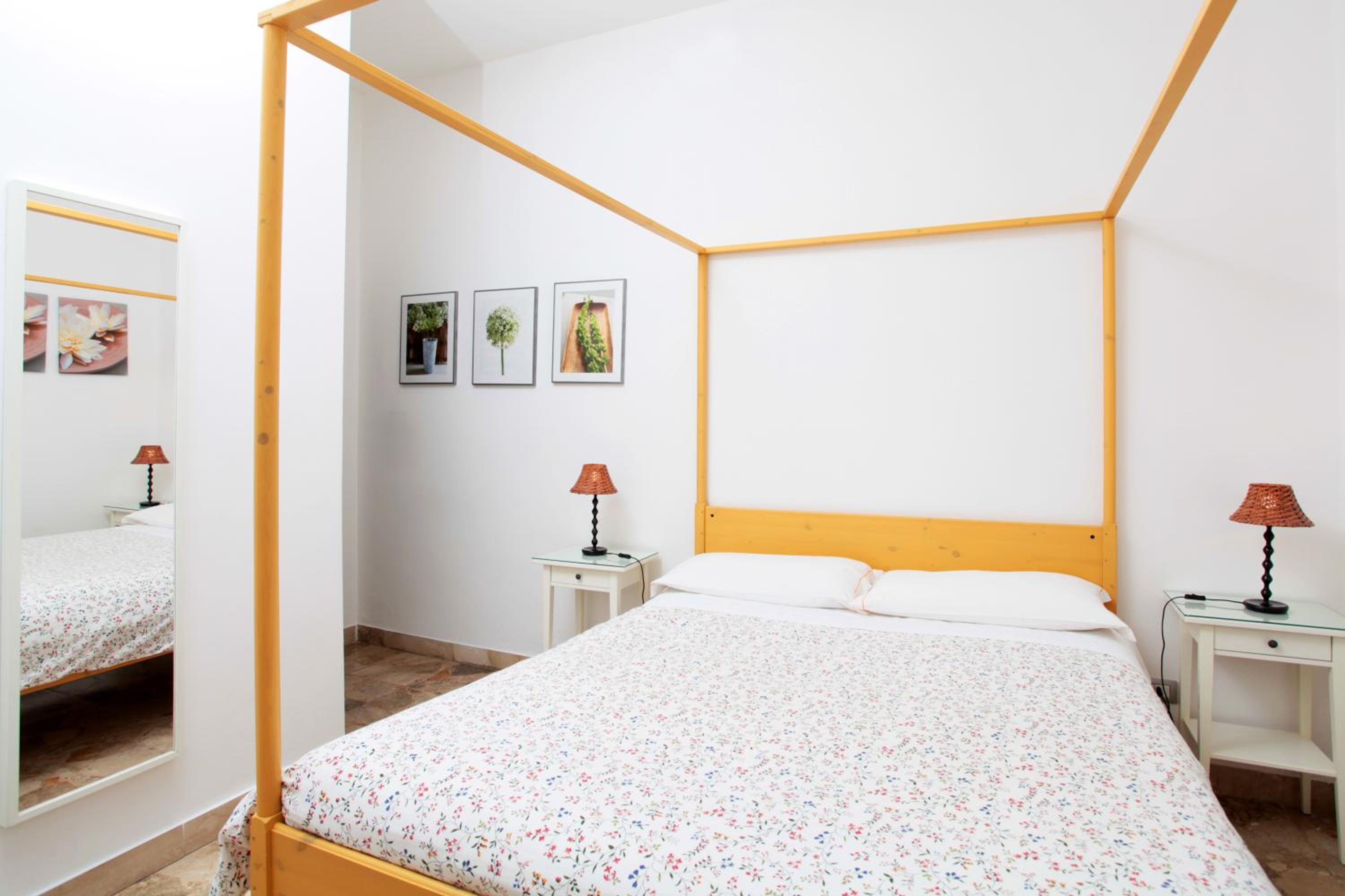 Double Room - Photo 9