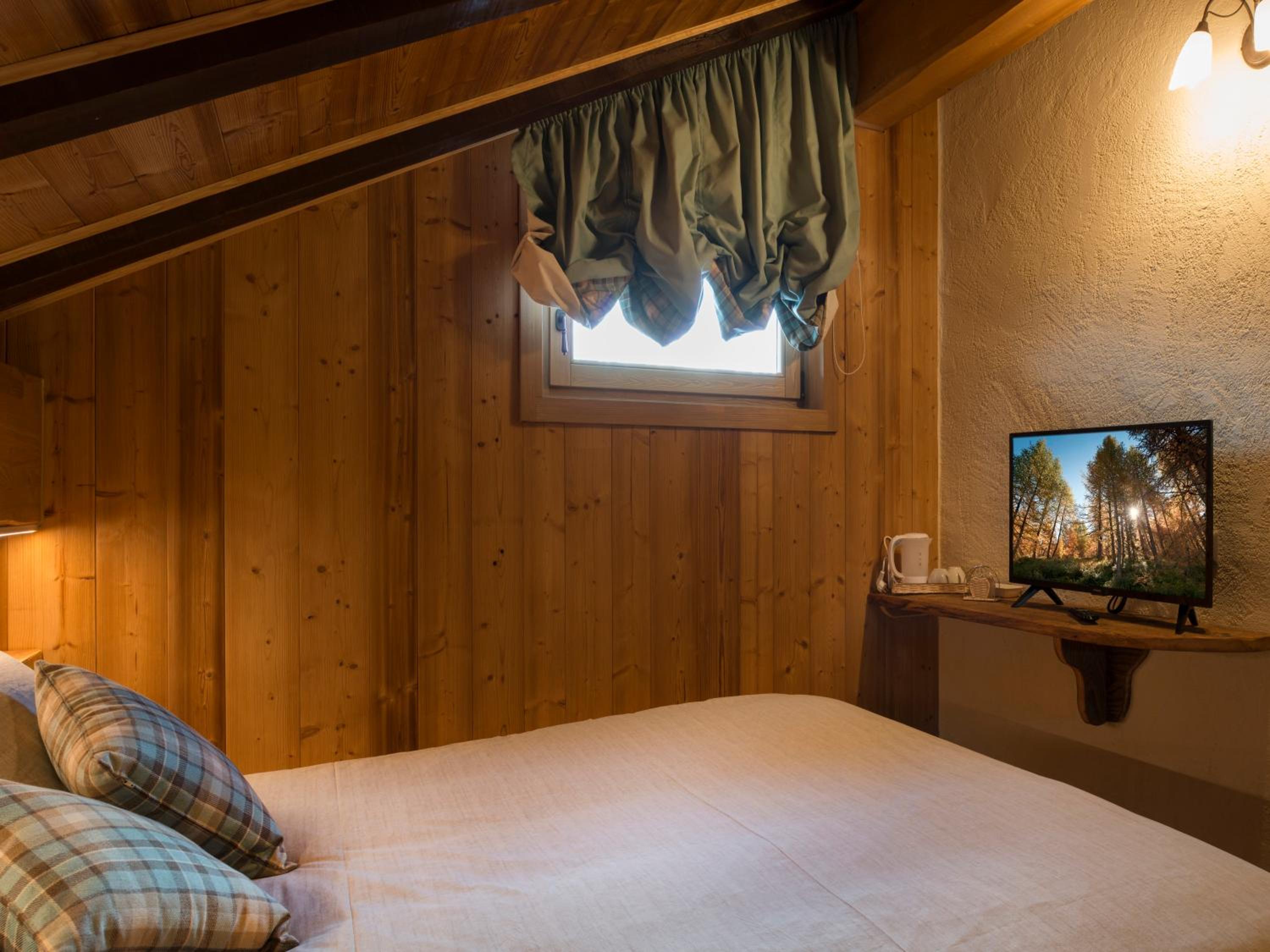 Standard Double Room - Photo 6