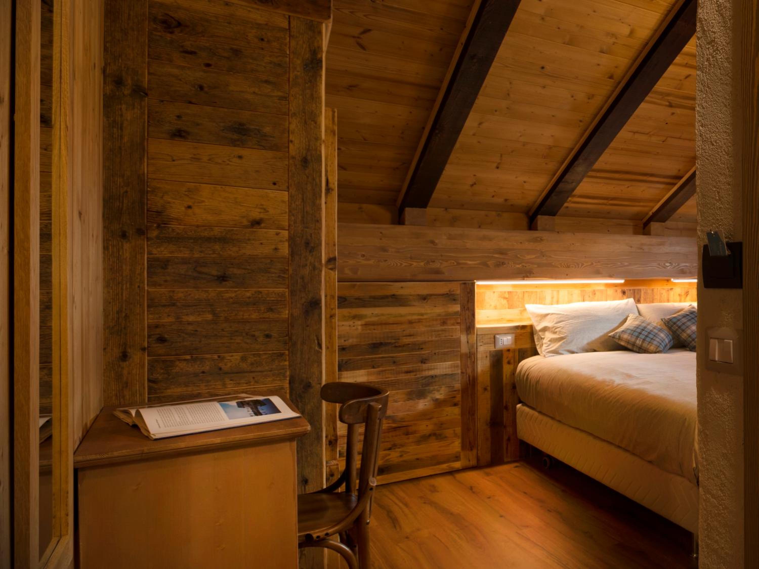 Standard Double Room - Photo 2
