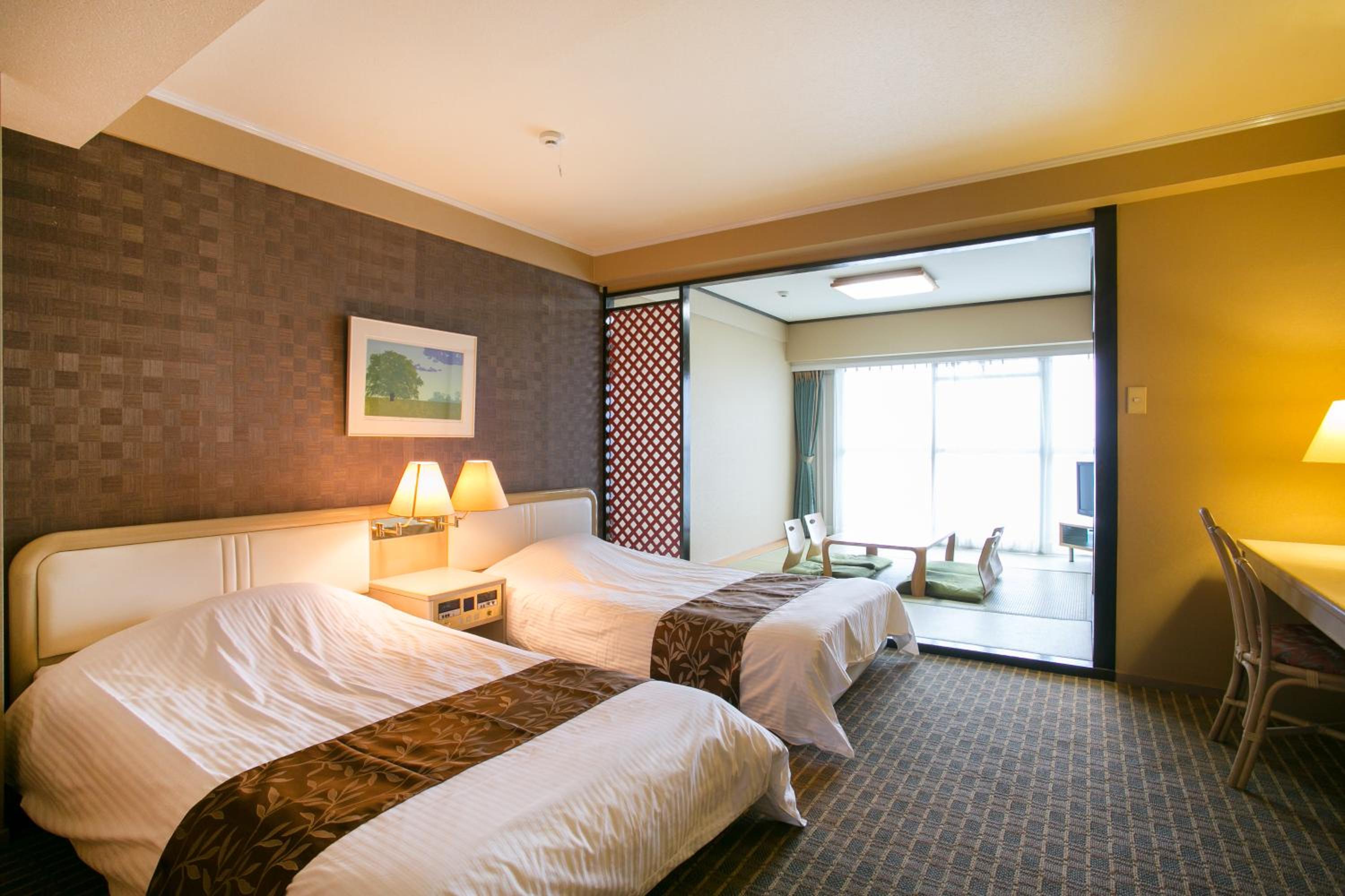 Twin Room with Tatami Area with Ocean View - Photo 5